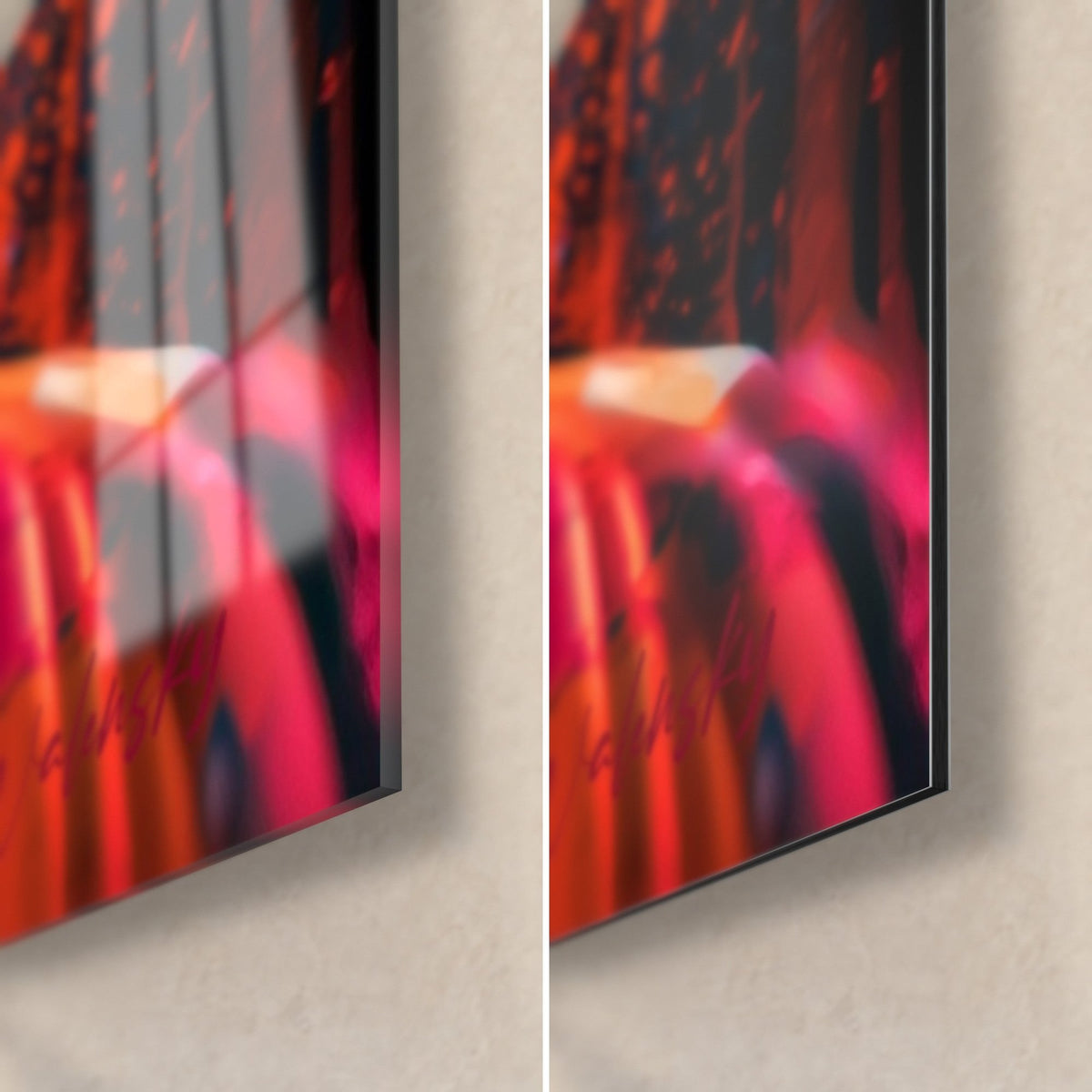 Quadro Buddha in fucsia e arancio, angolo in basso a destra: vetro acrilico lucido con riflessi, alluminio Dibond opaco, spessore 3 mm