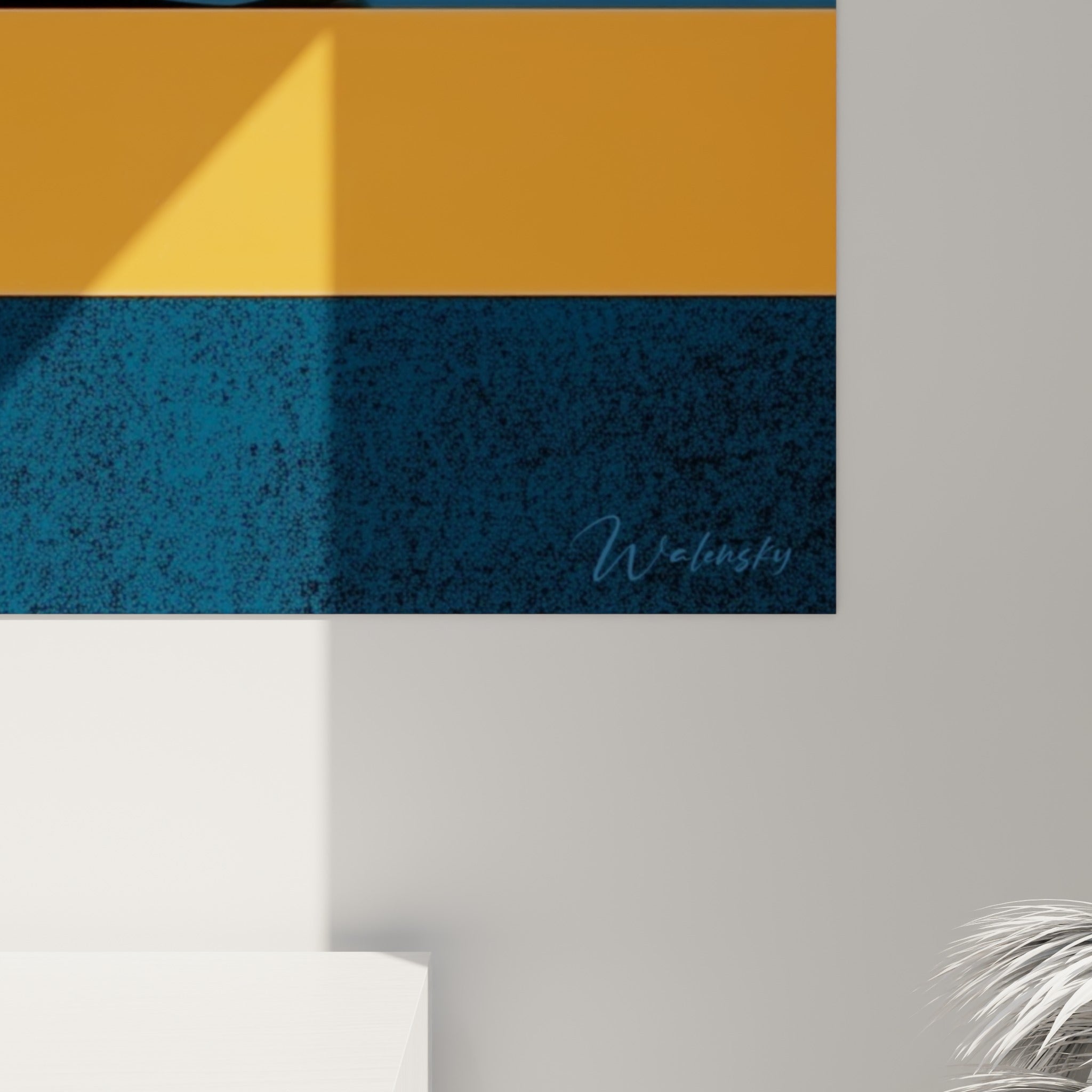 Détail du profil bleu marine et du drapé orange, grain fin et aplats de couleurs nettement délimités