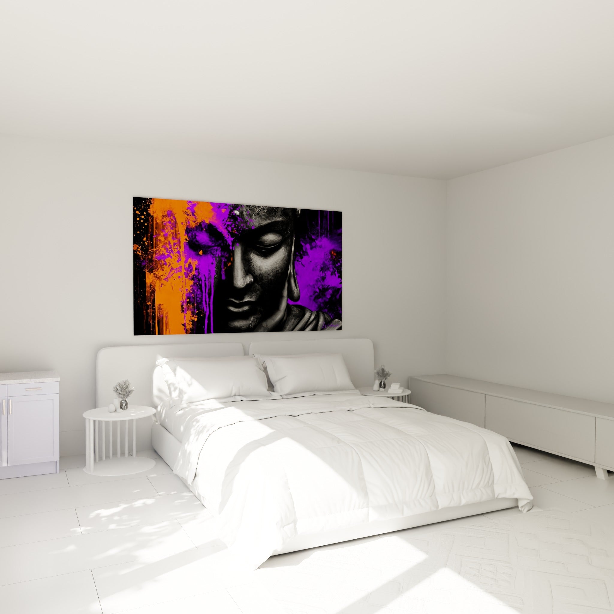 Portrait de Bouddha aux coulures violettes et orange, au-dessus d'un lit dans une chambre claire
