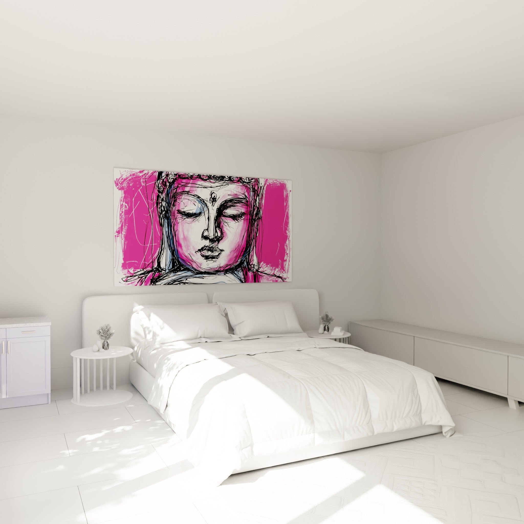 Visage de Bouddha rose fuchsia et blanc, traits noirs esquissés, au-dessus d'un lit dans une chambre claire