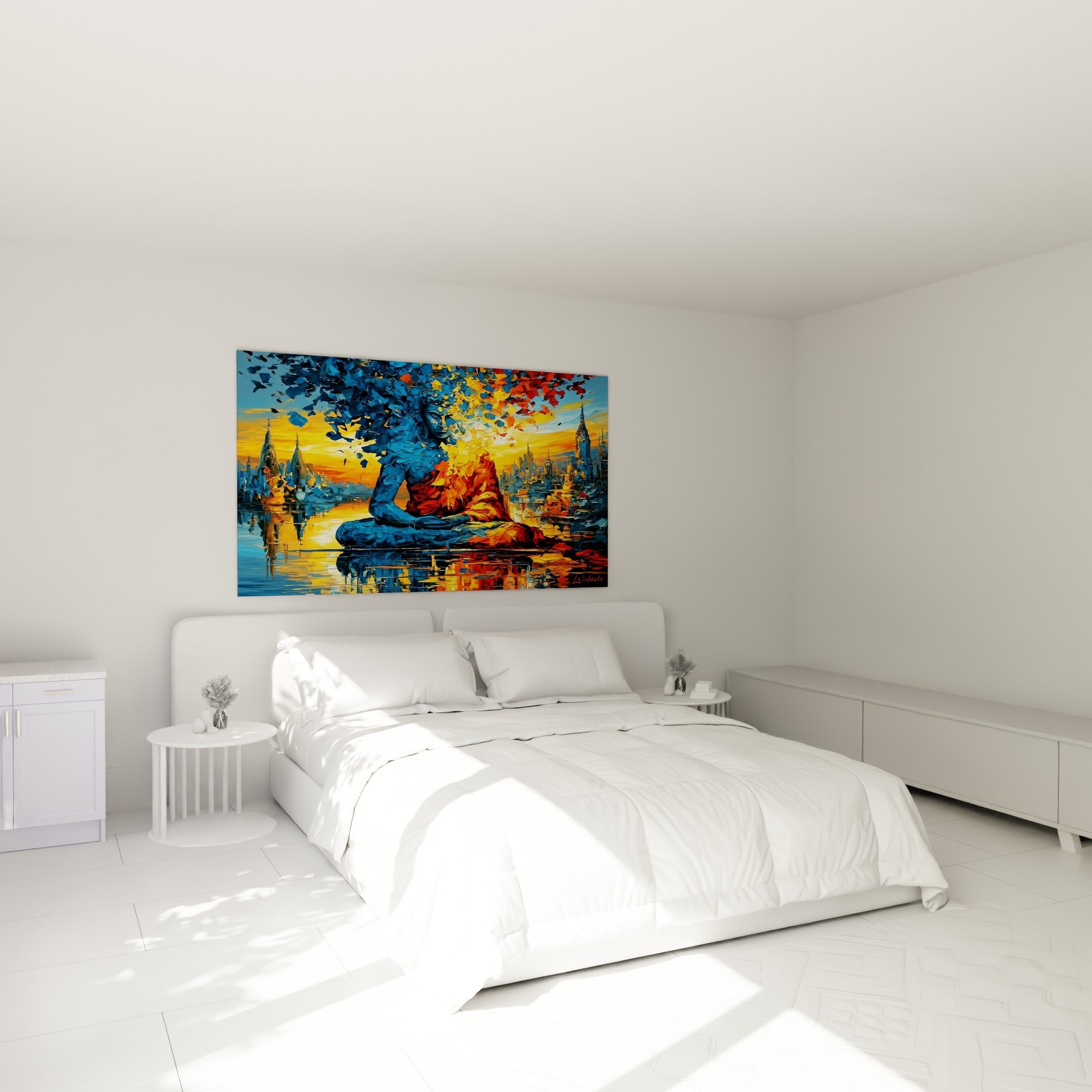 Silhouette de Bouddha bleu et orange en méditation, au-dessus d'un lit dans une chambre claire