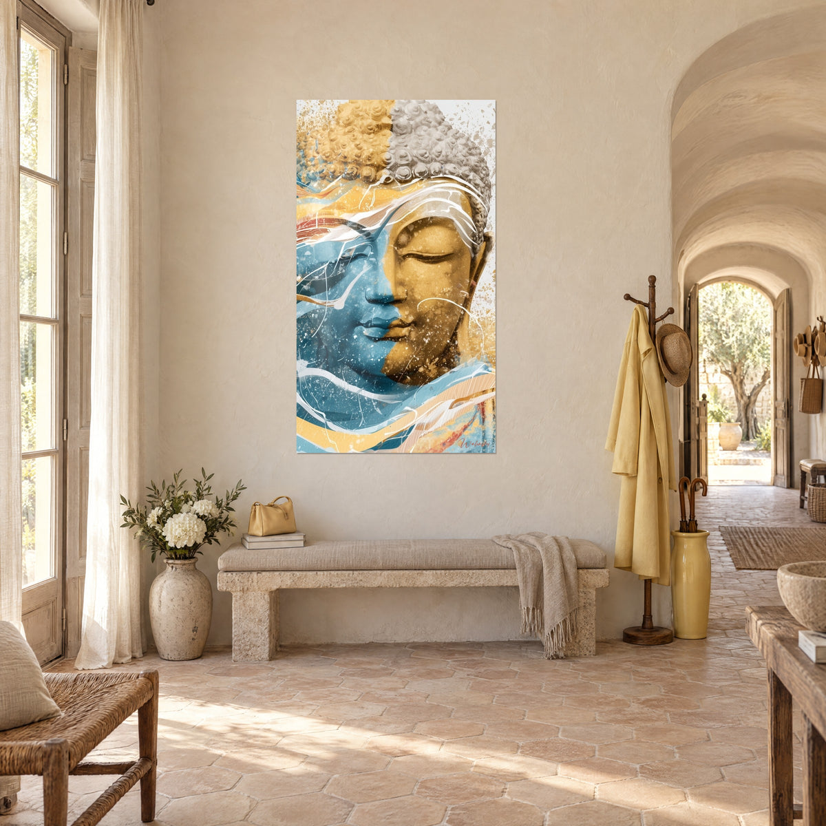 Tableau tête de Bouddha aux boucles ocre et grises, joue bleue et joue dorée, filaments blancs, dans l'entrée d'un mas provençal