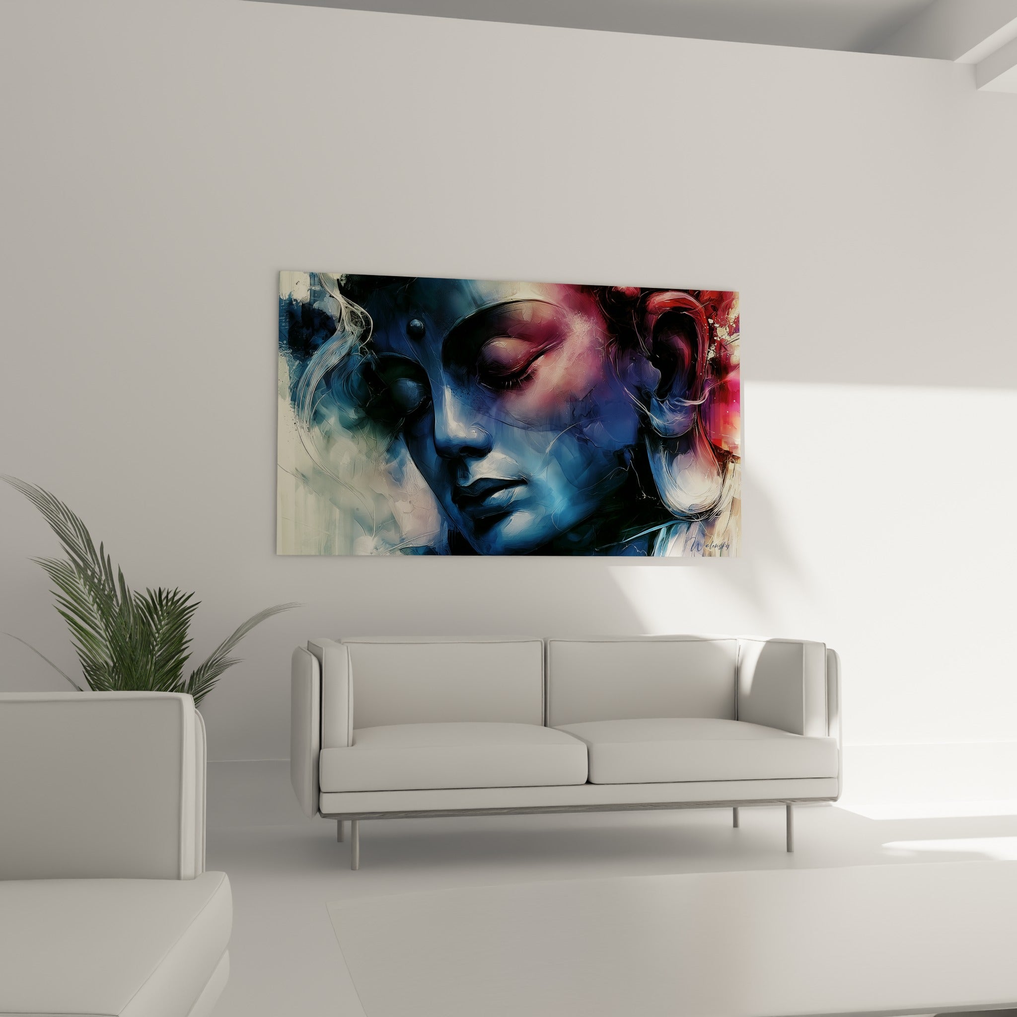 Sérénité du Bouddha en bleu marine et fauve au-dessus d'un canapé dans un salon lumineux