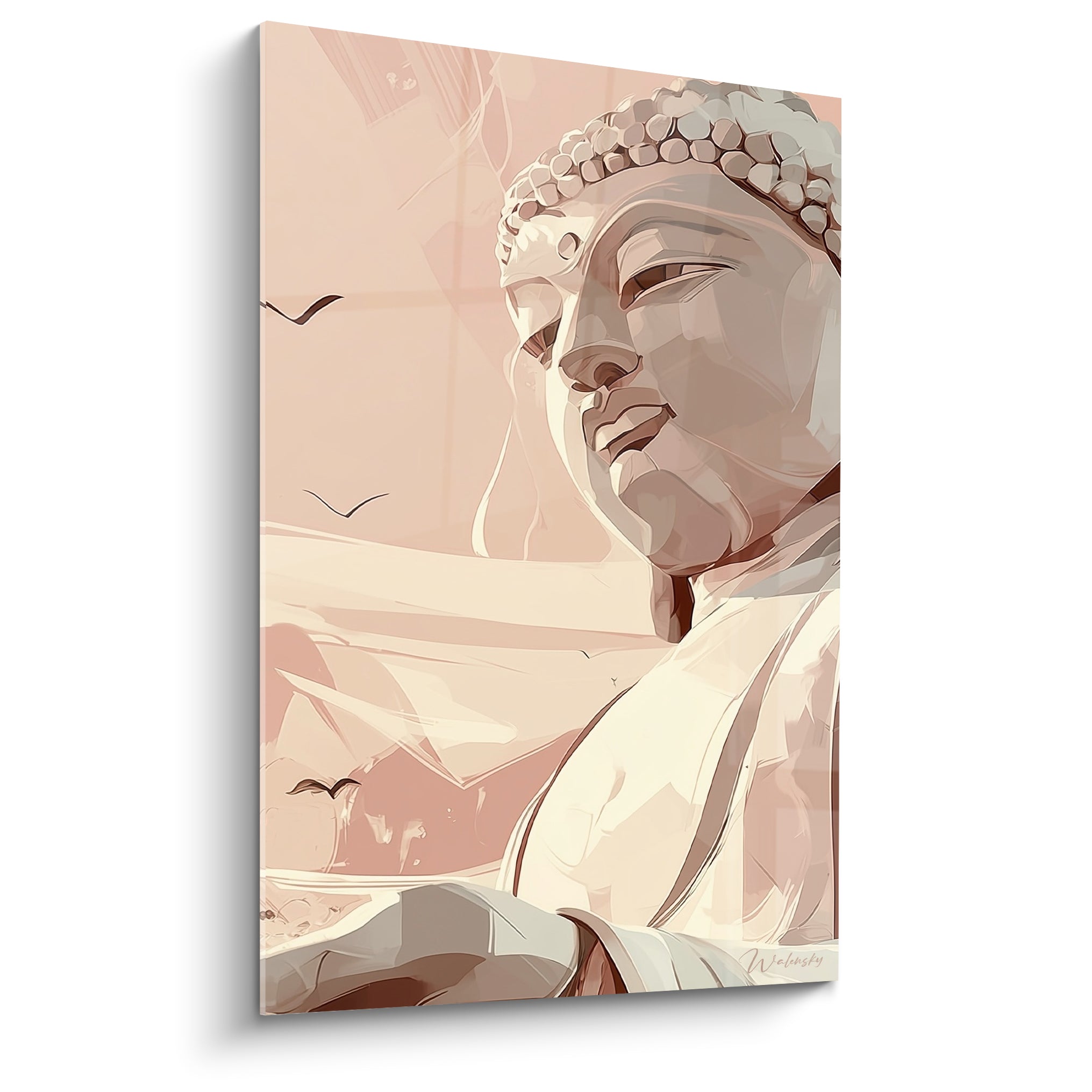 Visage de Bouddha sculpté aux tons rose poudré et terracotta, oiseaux volant dans le ciel voilé