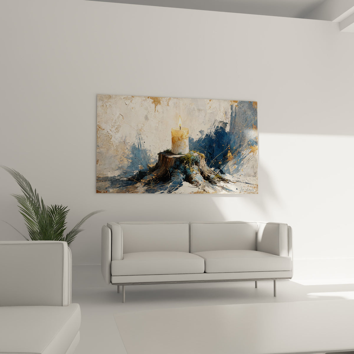 Bougie craquelée dorée sur fond crème accrochée au-dessus d'un canapé dans un salon lumineux