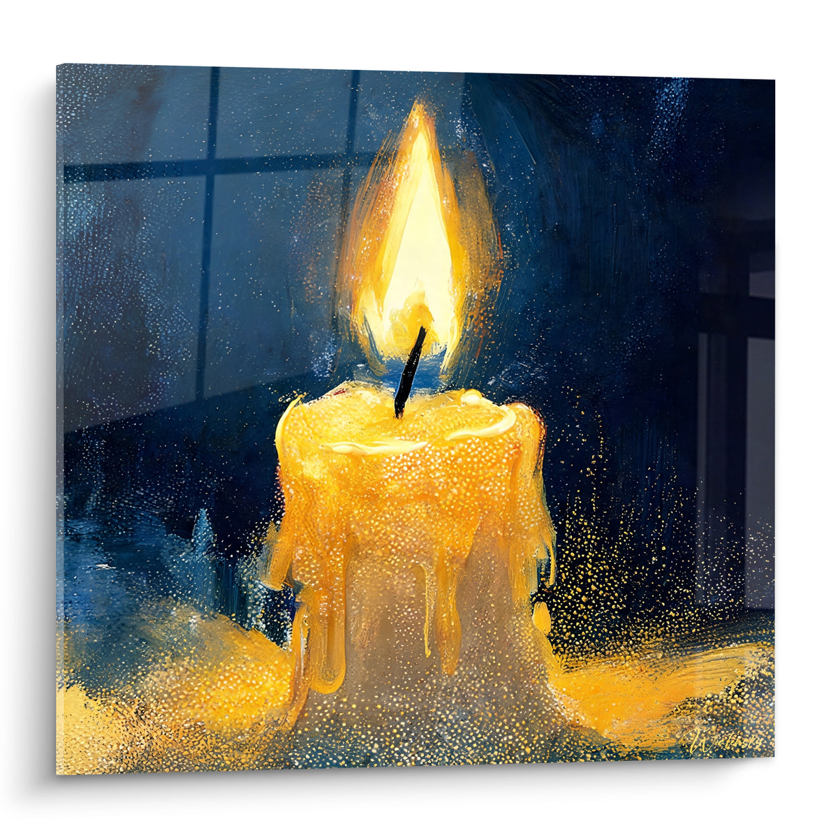 Bougie dorée allumée à la flamme vive, cire fondue jaune sur fond bleu nuit texturé