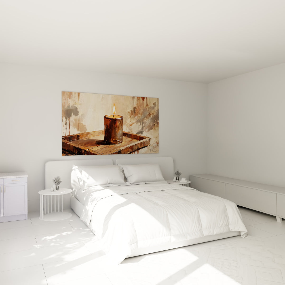 Flamme dorée jaillissant d'une bougie brune, toile accrochée au-dessus d'un lit dans une chambre claire.
