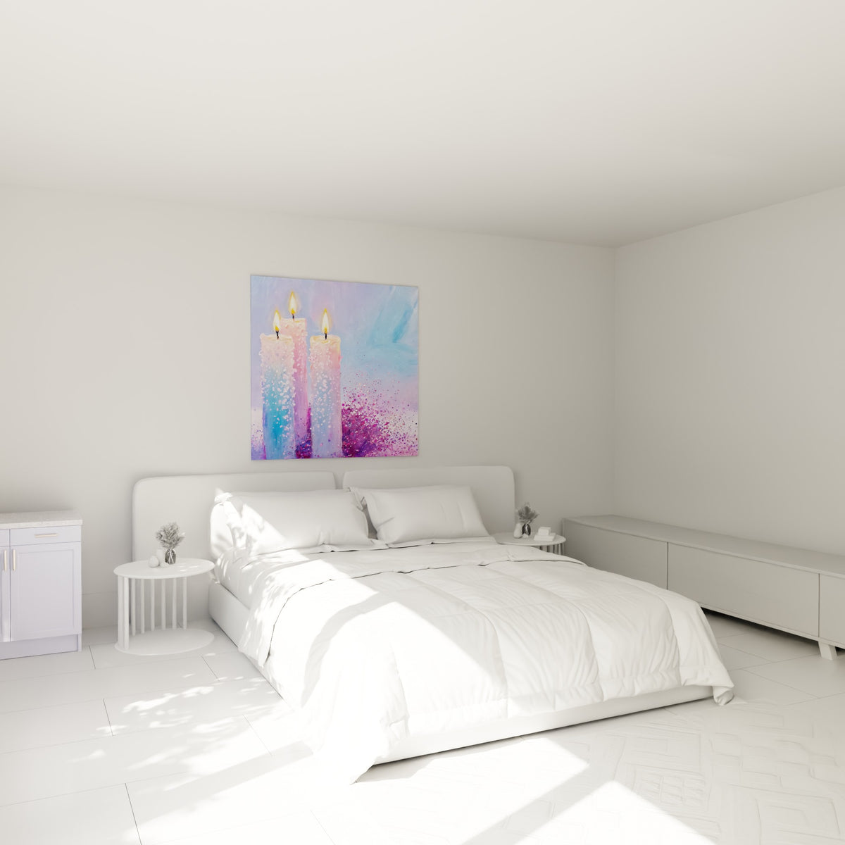 Cierges roses et bleu pastel scintillants, tableau bougie au-dessus d'un lit dans une chambre claire