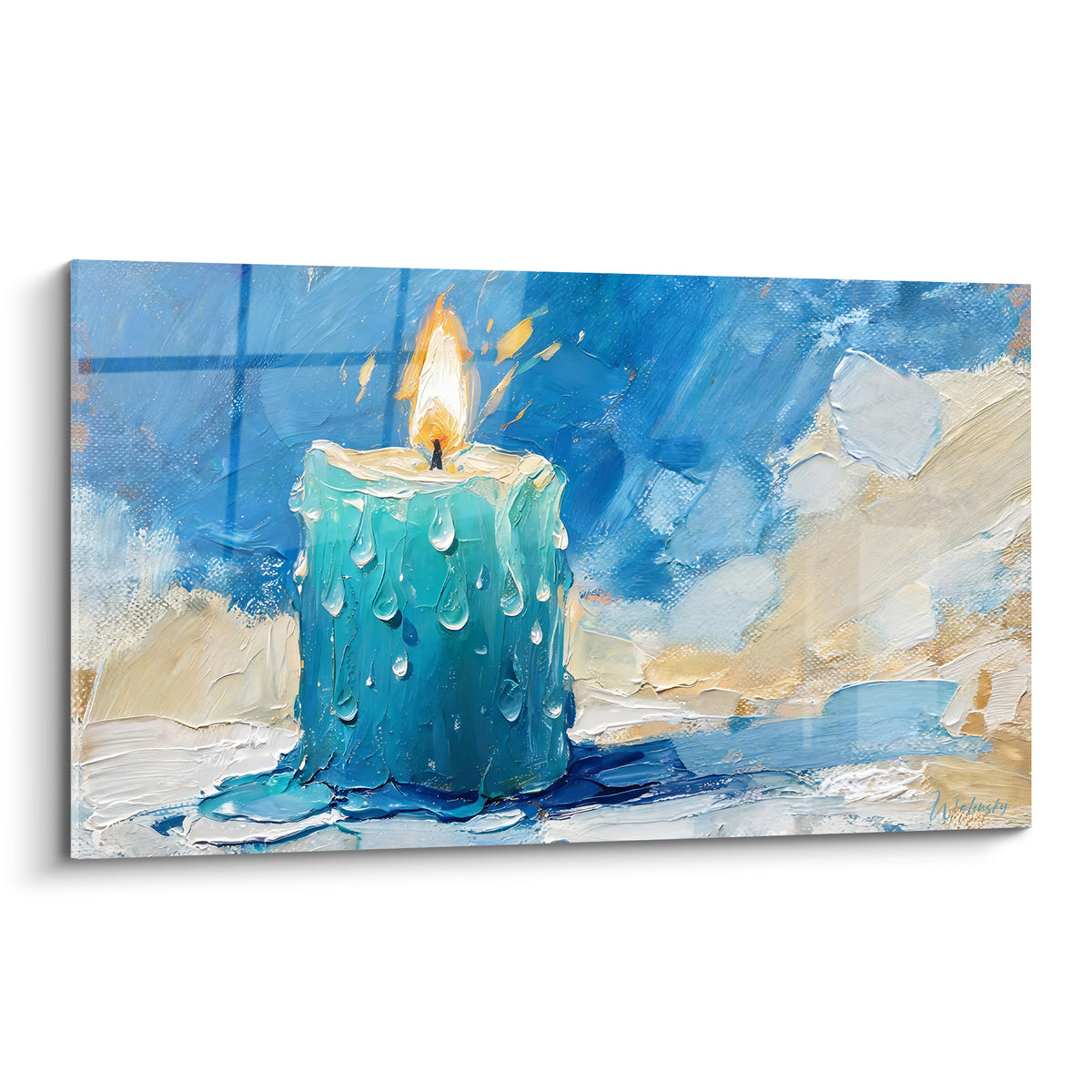 Bougie turquoise à la flamme dorée sur fond bleu profond, cire coulante texturée au couteau