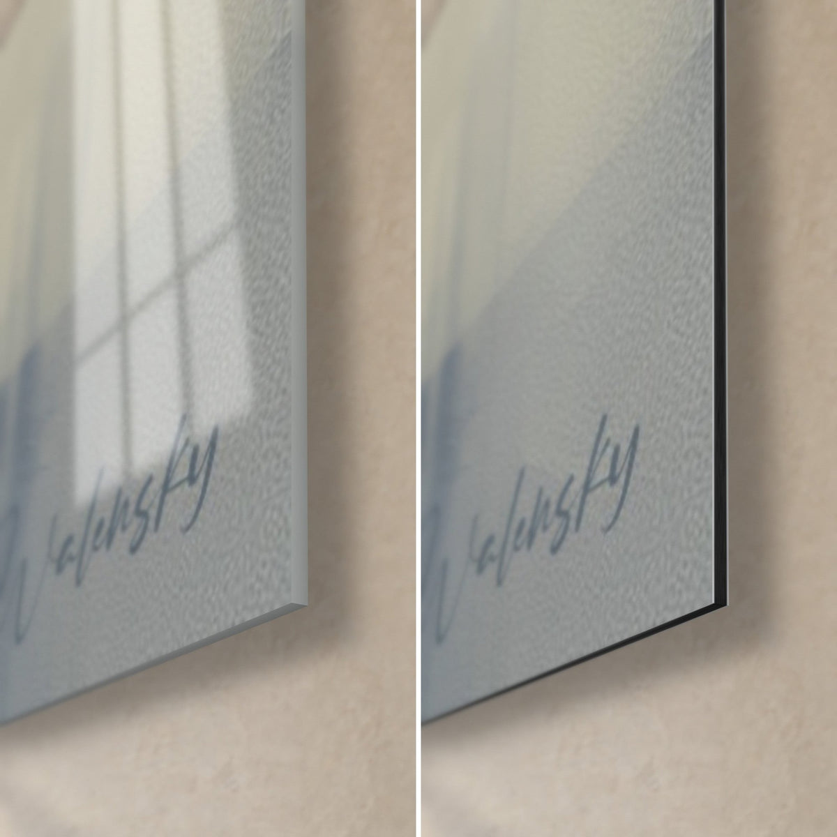 Tableau silhouette de bouquetin, coin bas droit : verre acrylique brillant bleu nuit à gauche, Dibond mat à droite, tranche 3 mm