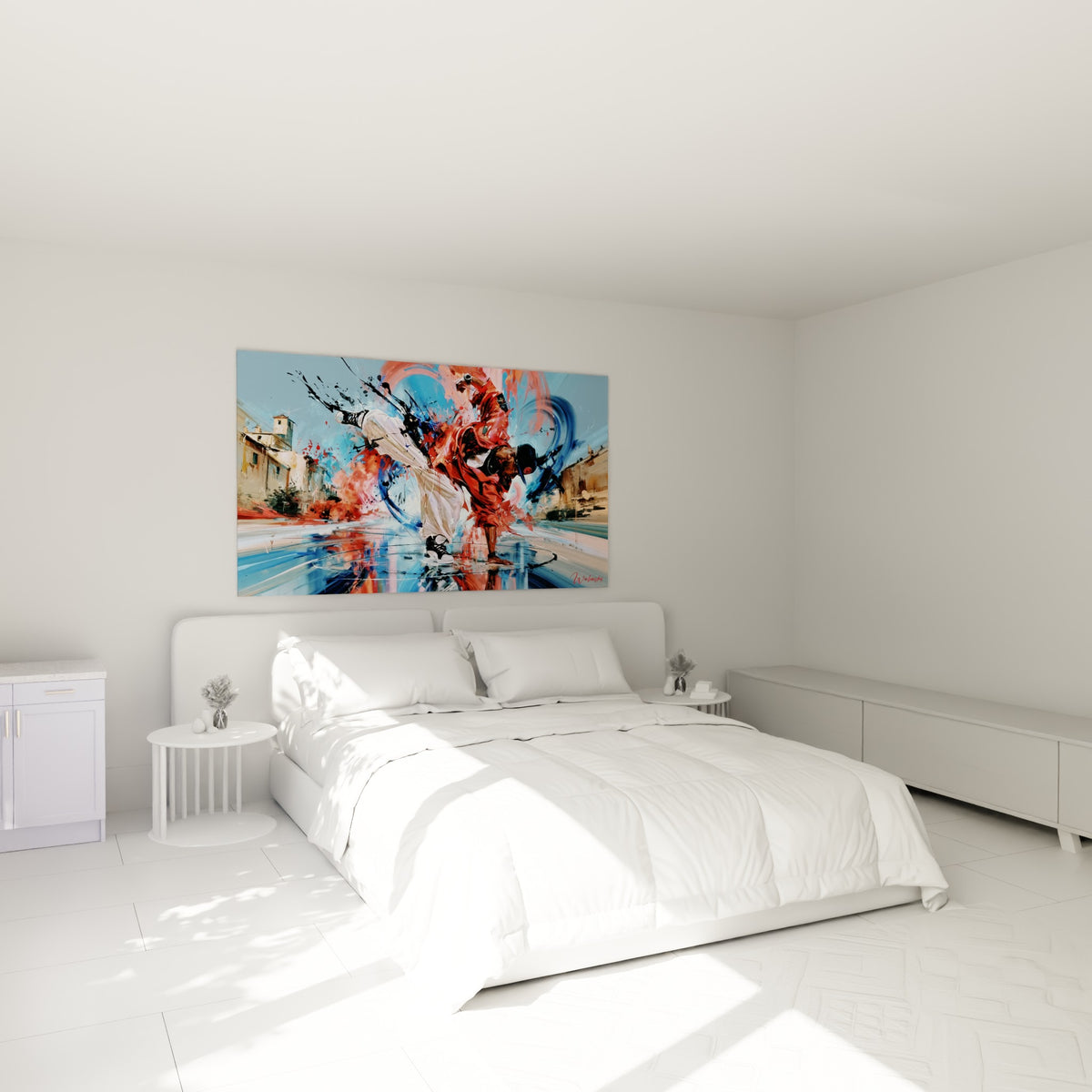 Silhouette breakdance rouge et bleu marine en équilibre, accrochée au-dessus d'un lit dans une chambre claire