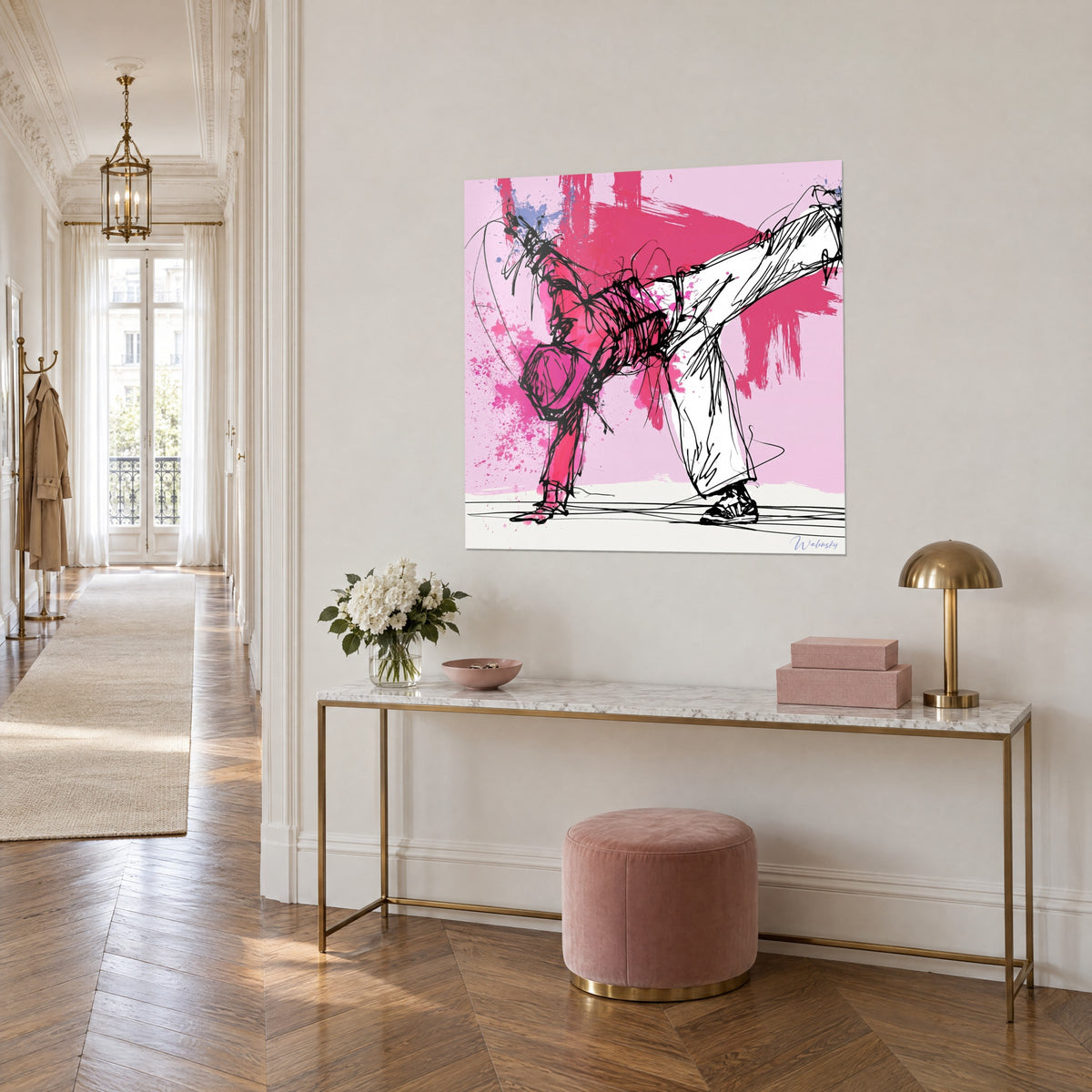 Tableau danseur de hip-hop jambe tendue, éclaboussures fuchsia sur fond rose pâle, trait d'encre noir, console dorée en trois-quarts