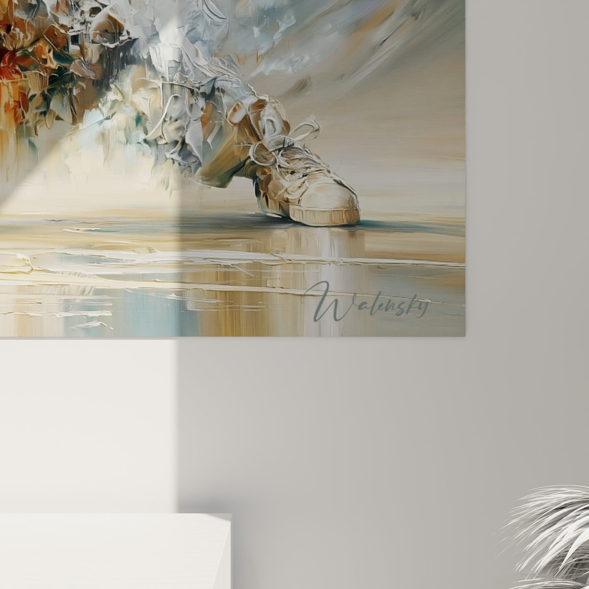 Empâtements épais et coulures dorées sur le tableau breakdance, matière texturée en gros plan sur le mur
