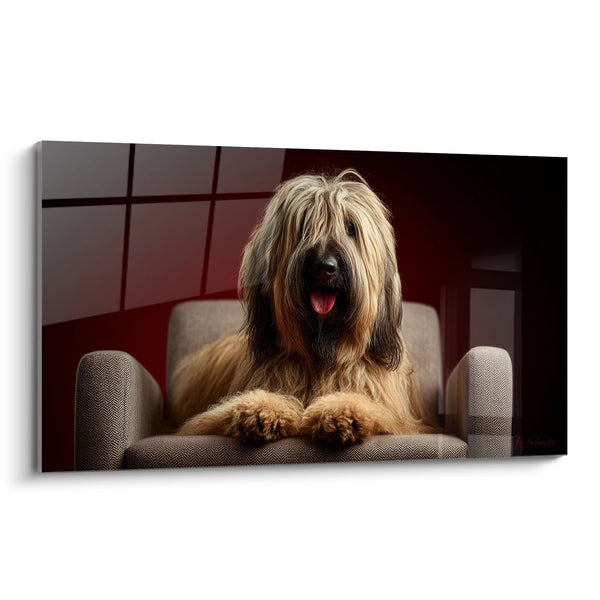 Cuadro de Perro de Pastor de Brie Sentado en Sillón Beige - Retrato Elegante - Edición Brie