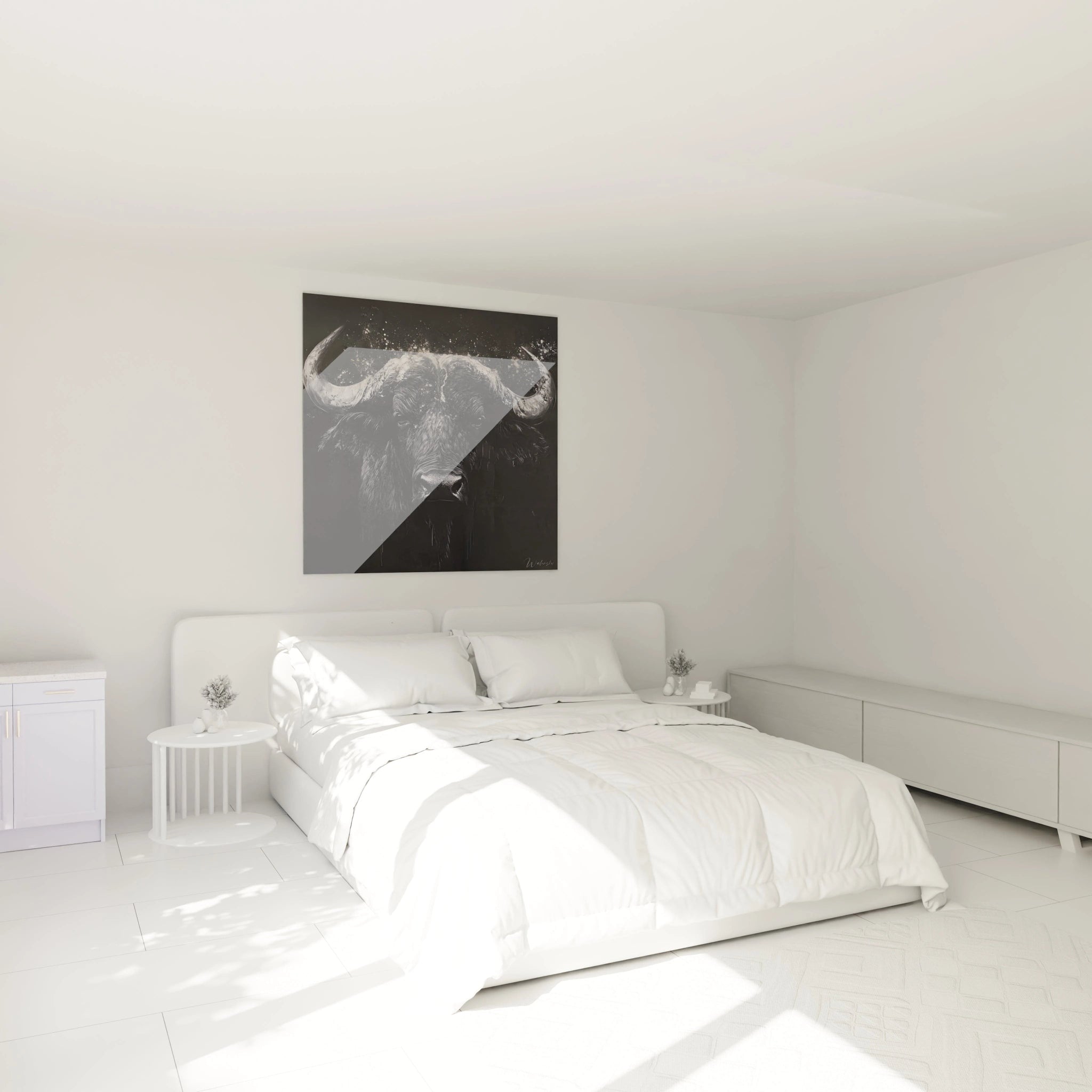 Tableau buffle Walensky noir blanc accroché au mur au-dessus d'un lit dans une chambre moderne et lumineuse