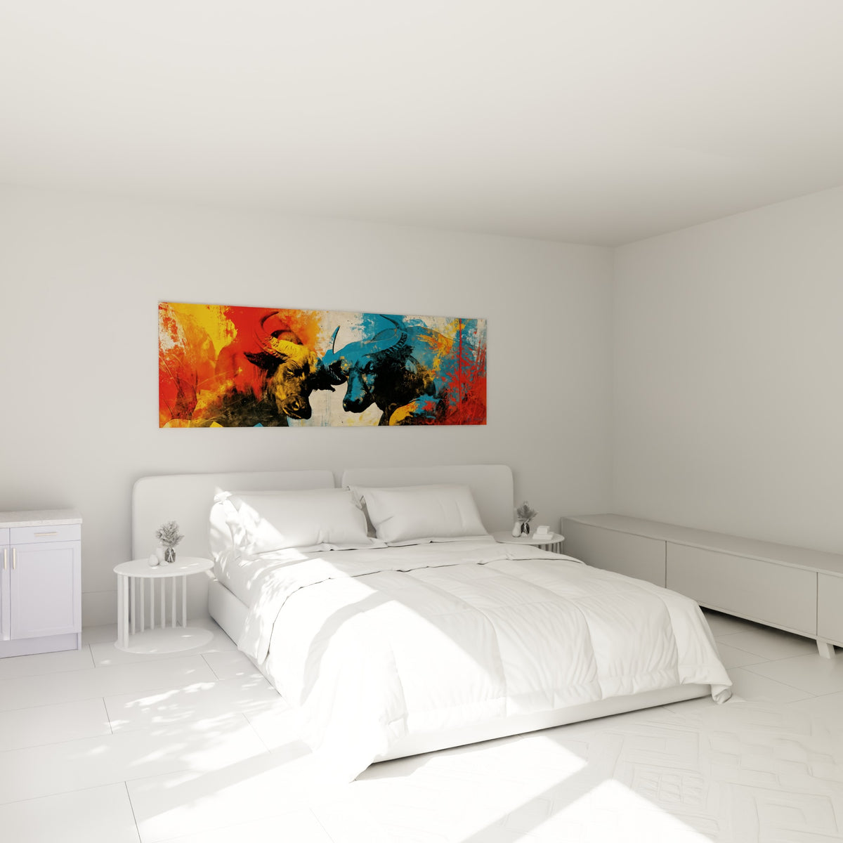 Deux buffles ocre et anthracite se toisent, toile au-dessus d'un lit dans une chambre claire