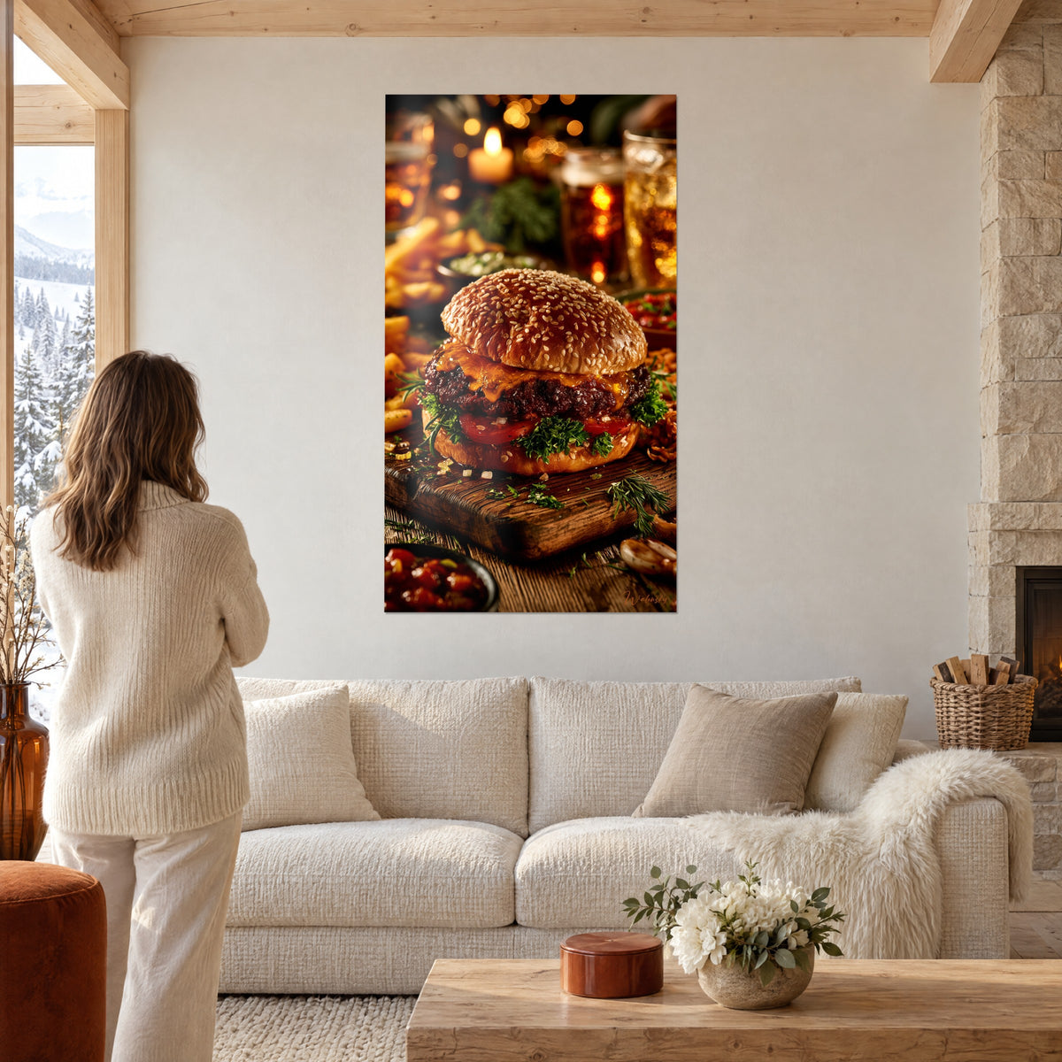 Πίνακας γευστικό burger με λιωμένο τυρί cheddar, χρυσαφένιο ψωμί brioche και πράσινο μαϊντανό, δίπλα σε κερί, πάνω από καναπέ σε φωτεινό σαλόνι
