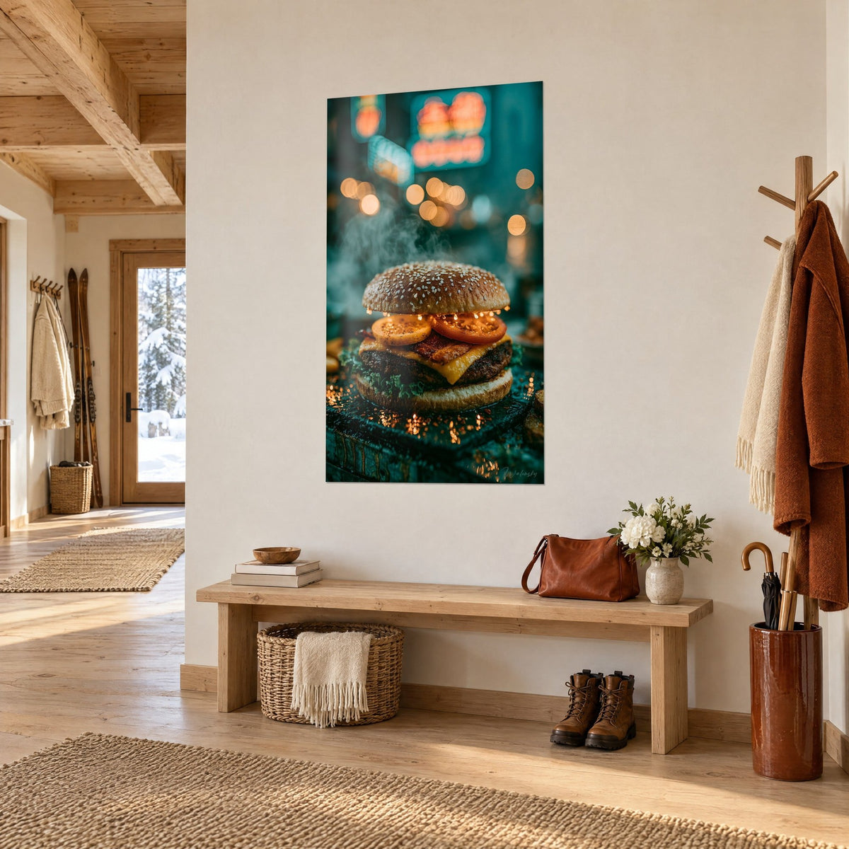 Quadro cheeseburger fumante di vapore dorato su sfondo verde petrolio, bokeh arancione, visto di tre quarti sopra una panca di legno, ingresso di chalet