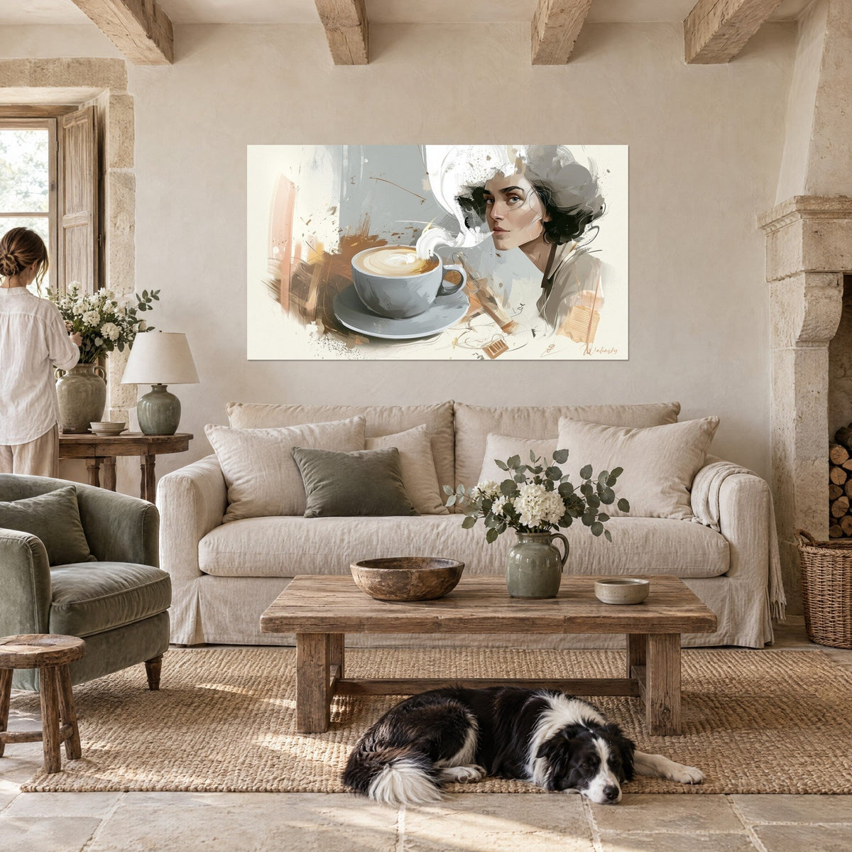 Quadro di una tazza grigia di cappuccino e di un volto di donna bruna, tocchi beige e bianchi, un collie sdraiato, sopra un divano in un soggiorno luminoso