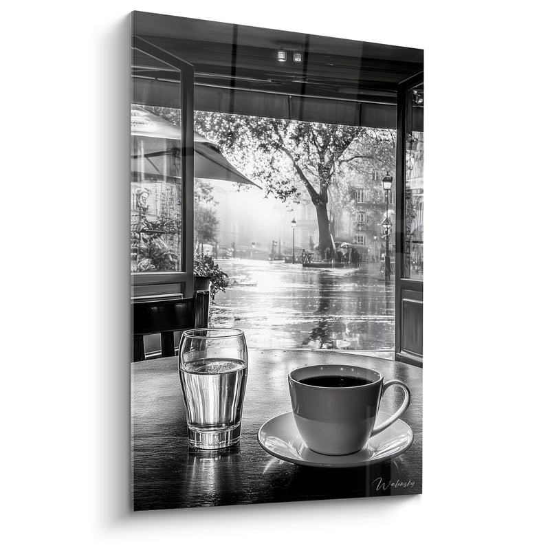Tableau Tasse noire et blanche près d'un verre d'eau - Vue sur avenue arborée - Edition Café