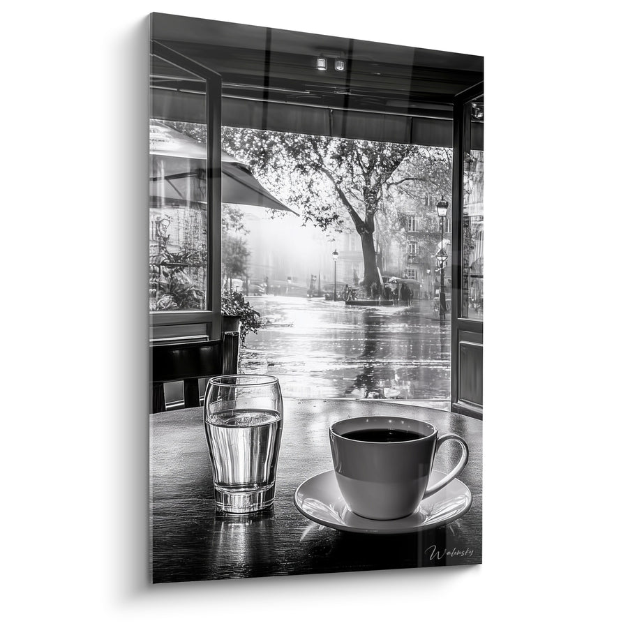 Tableau Tasse noire et blanche près d'un verre d'eau - Vue sur avenue arborée - Edition Café