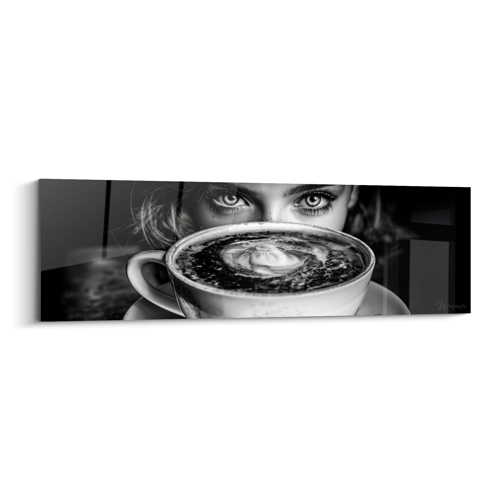Regard intense noir et blanc au-dessus d'une tasse de café fumante, contraste anthracite et blanc