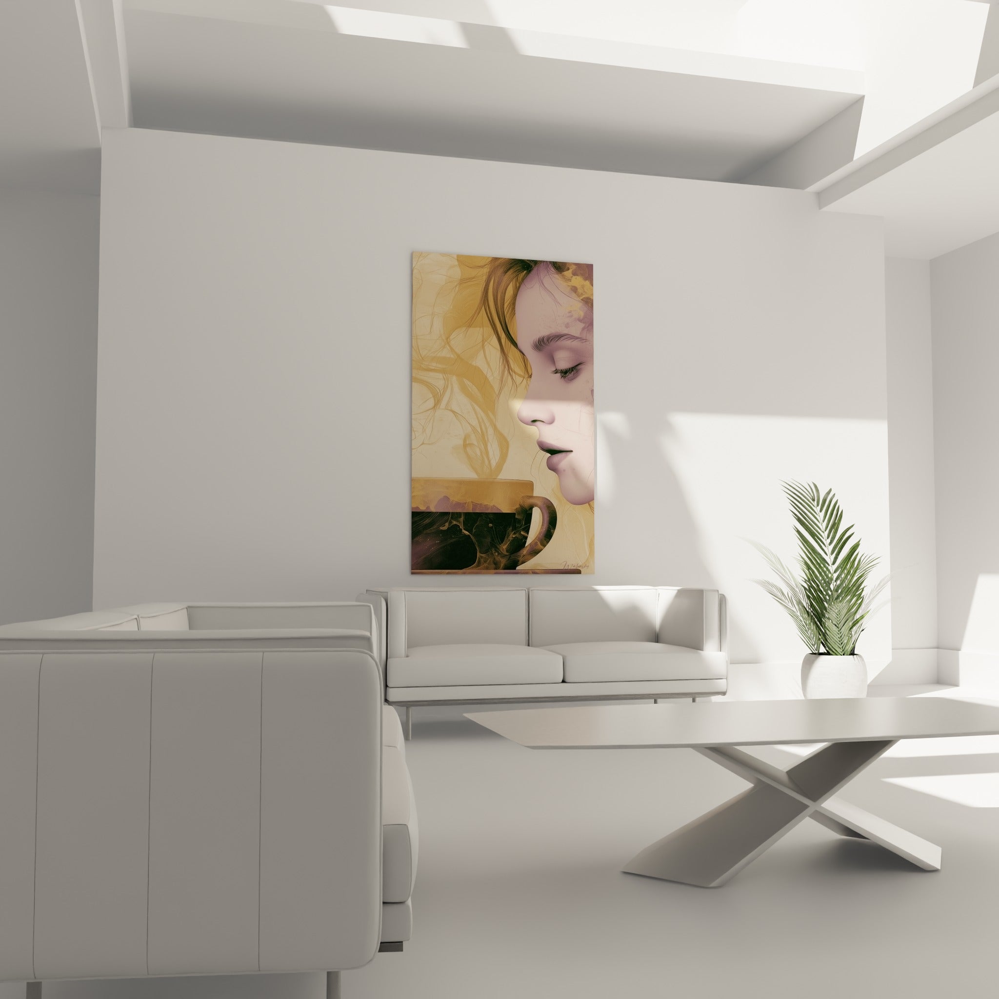 Tasse noire marbrée et portrait ocre suspendus au-dessus d'un canapé dans un salon lumineux