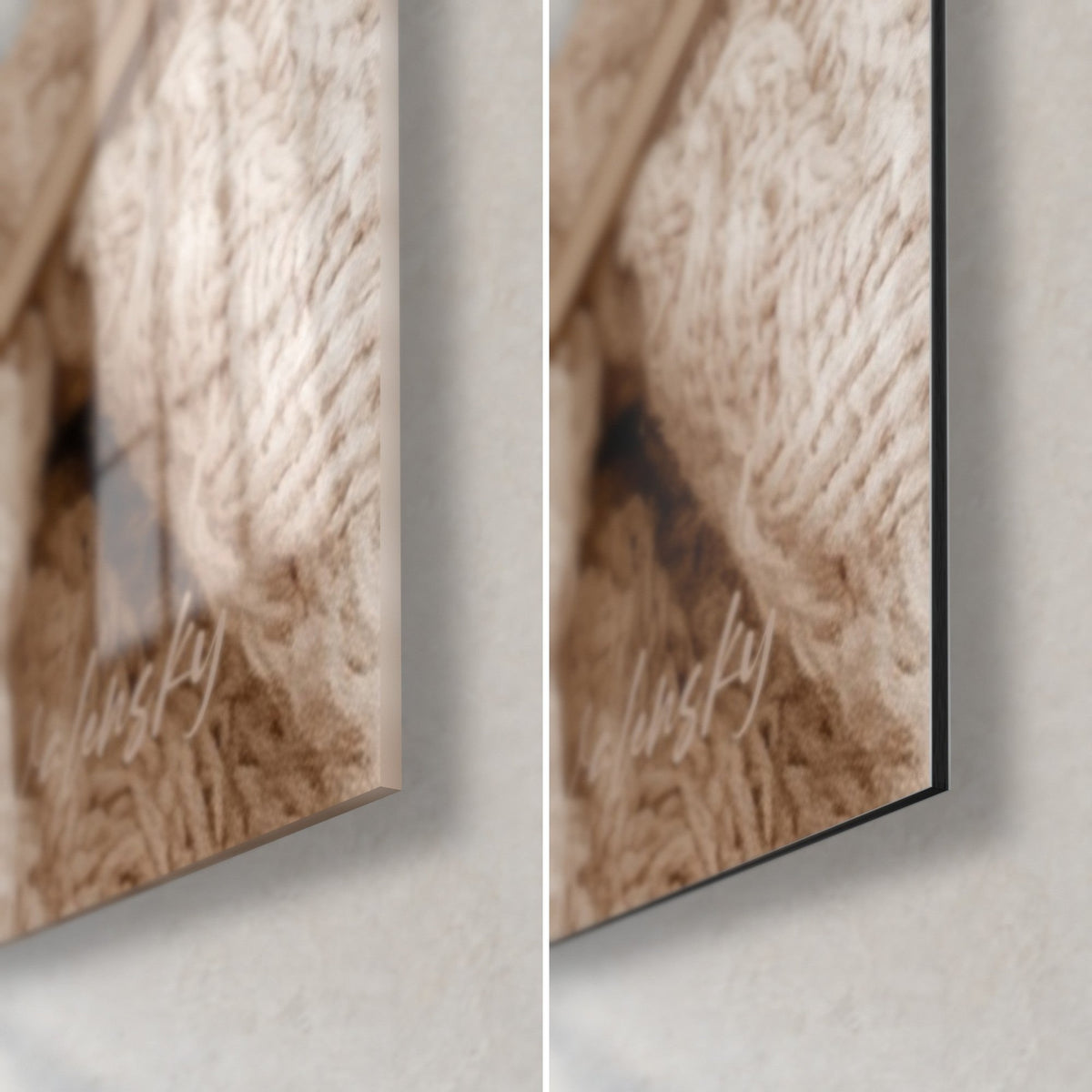Quadro tazza bianca e maglia beige, angolo in basso a destra, vetro lucido a sinistra, Dibond opaco a destra, bordo da 3 mm
