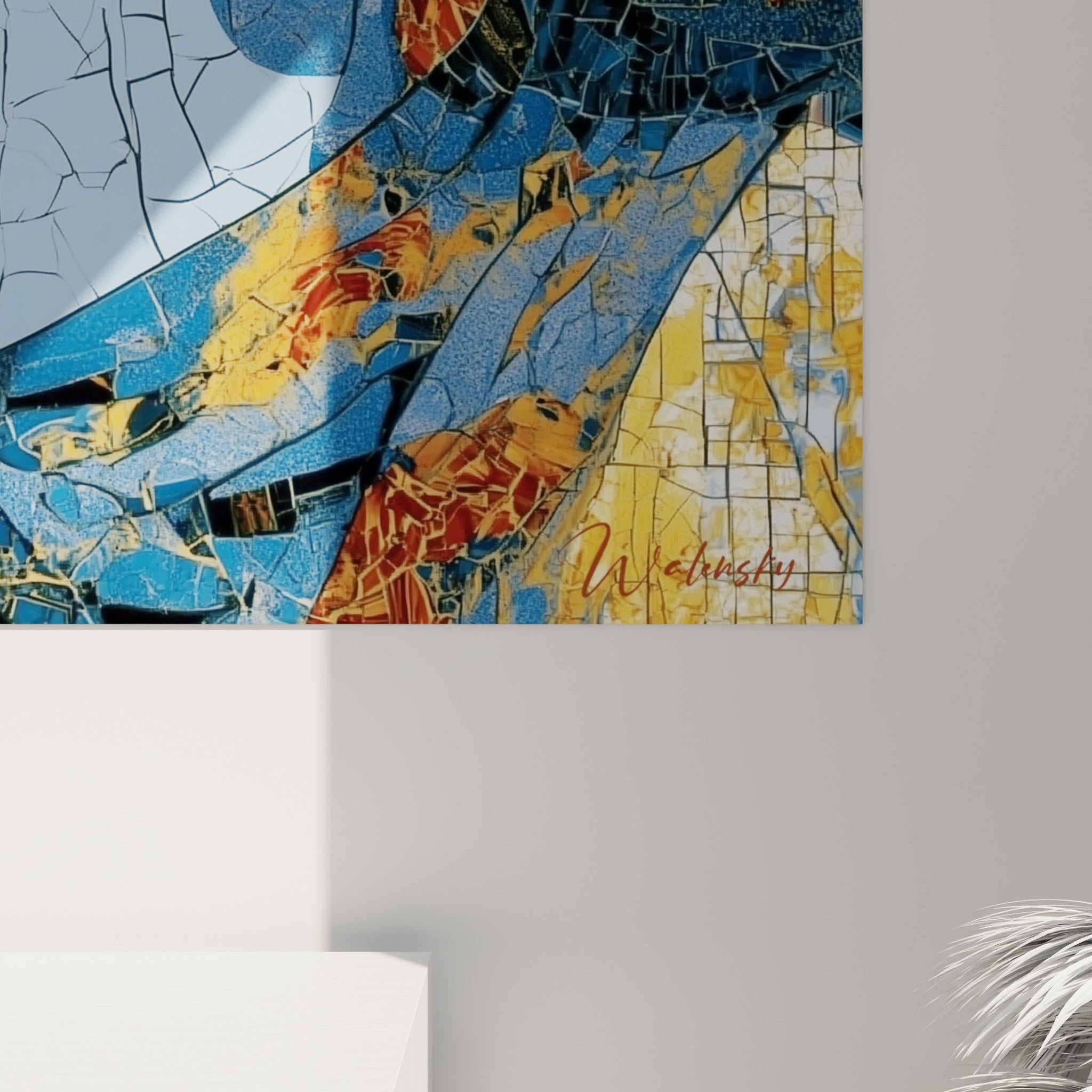 Craquelures bleutées et coulures ambrées révèlent la matière picturale dense de ce tableau café