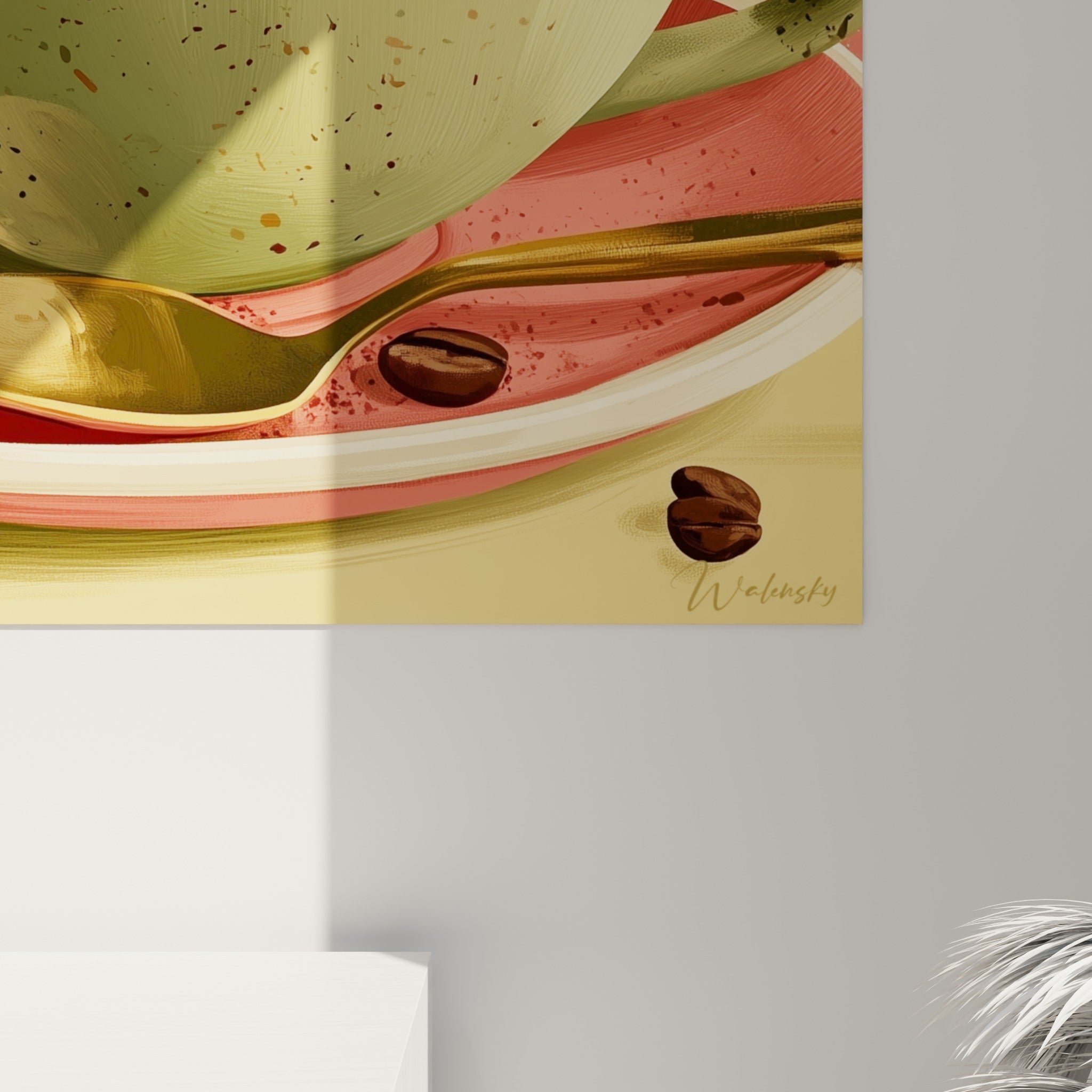 Empâtements dorés et grain pictural visibles sur la tasse vert sauge et le fond corail patiné
