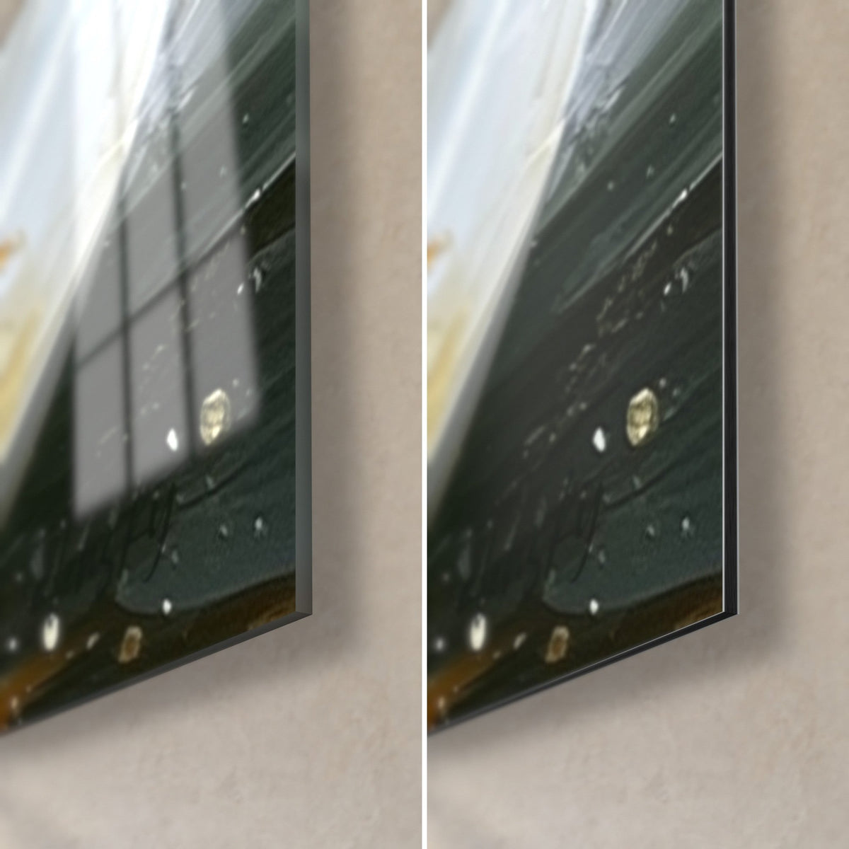 Tableau tasse dorée et blanche, coin bas droit : verre acrylique brillant à gauche, Dibond mat à droite, tranche de 3 mm