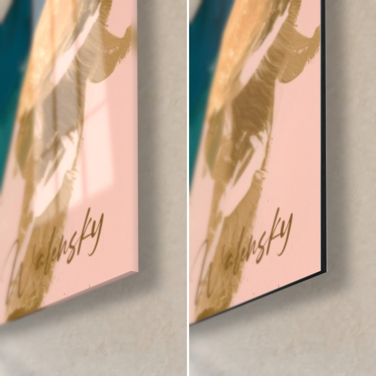 Tableau camélia rose et or, coin bas droit : signature dorée sur fond rose, verre brillant à gauche, Dibond mat à droite