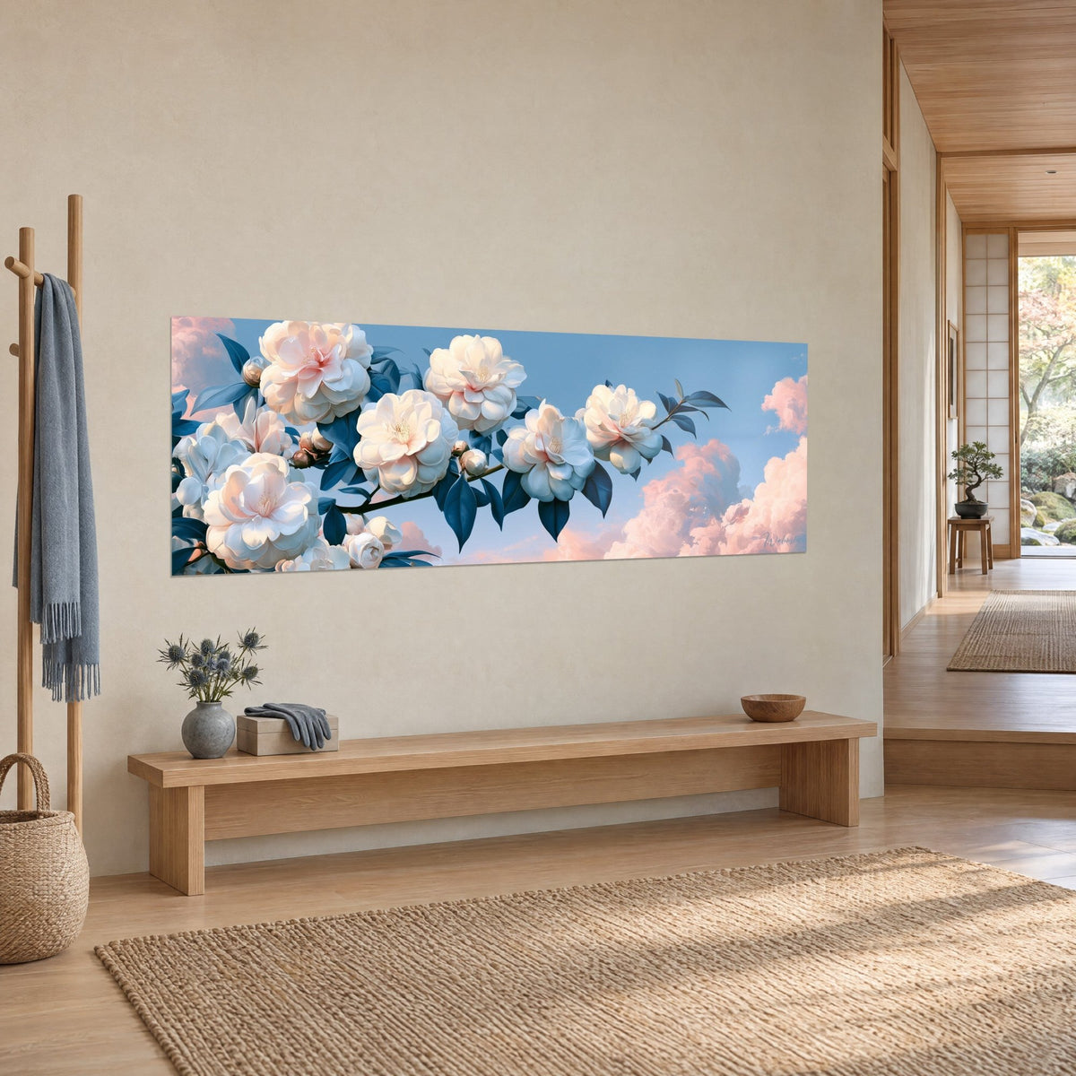 Tableau branche fleurie céleste aux corolles crème cœur rosé sur ciel bleu, accroché dans un couloir japandi en bois clair
