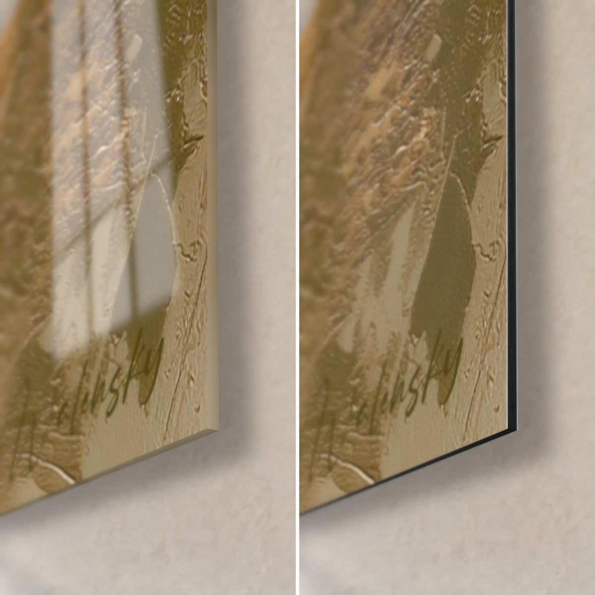Tableau pivoine nacrée rose et or, coin bas droit : verre brillant à gauche, alu Dibond mat à droite, tranche de 3 mm