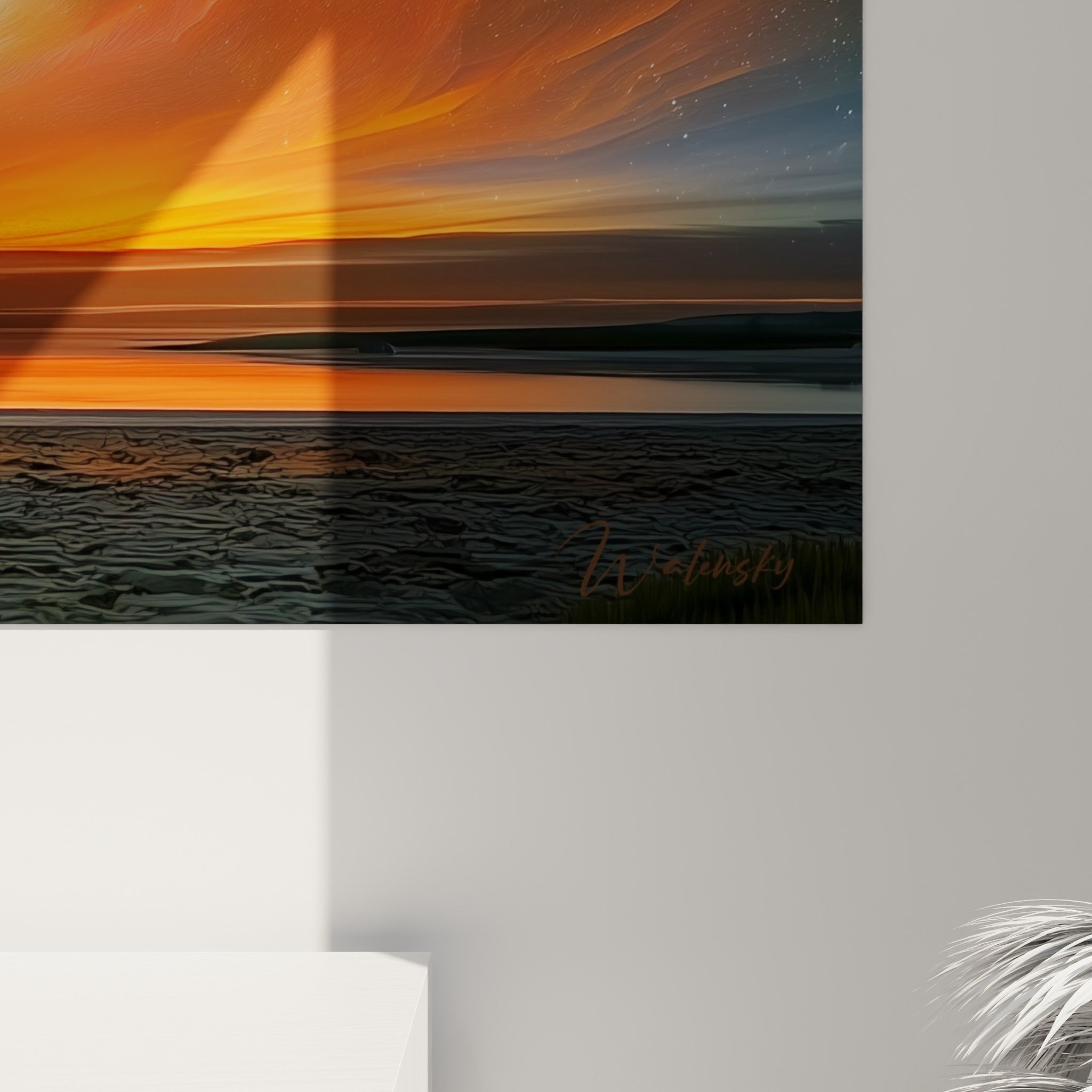 Détail des reflets multicolores et du grain de l'impression sur le ciel orange et bleu profond du tableau