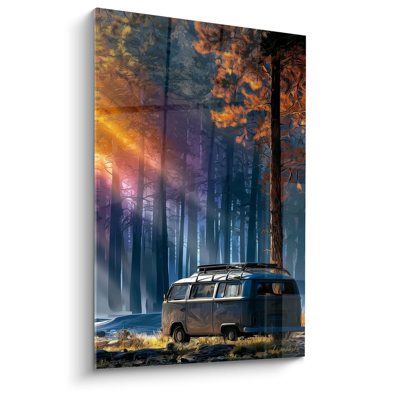 Tableau Van garé dans forêt bleutée et orangée - Halte forestière - Edition Camping car et van life