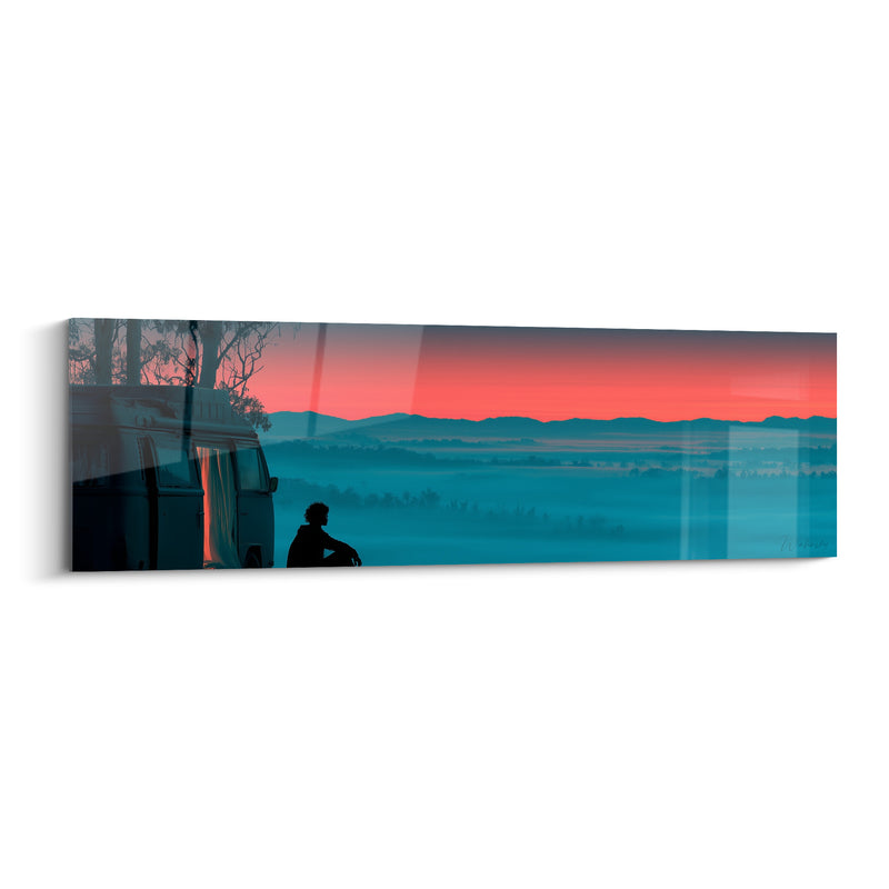Tableau Silhouette assise aux montagnes roses et bleues - Aube contemplative - Edition Camping car et van life