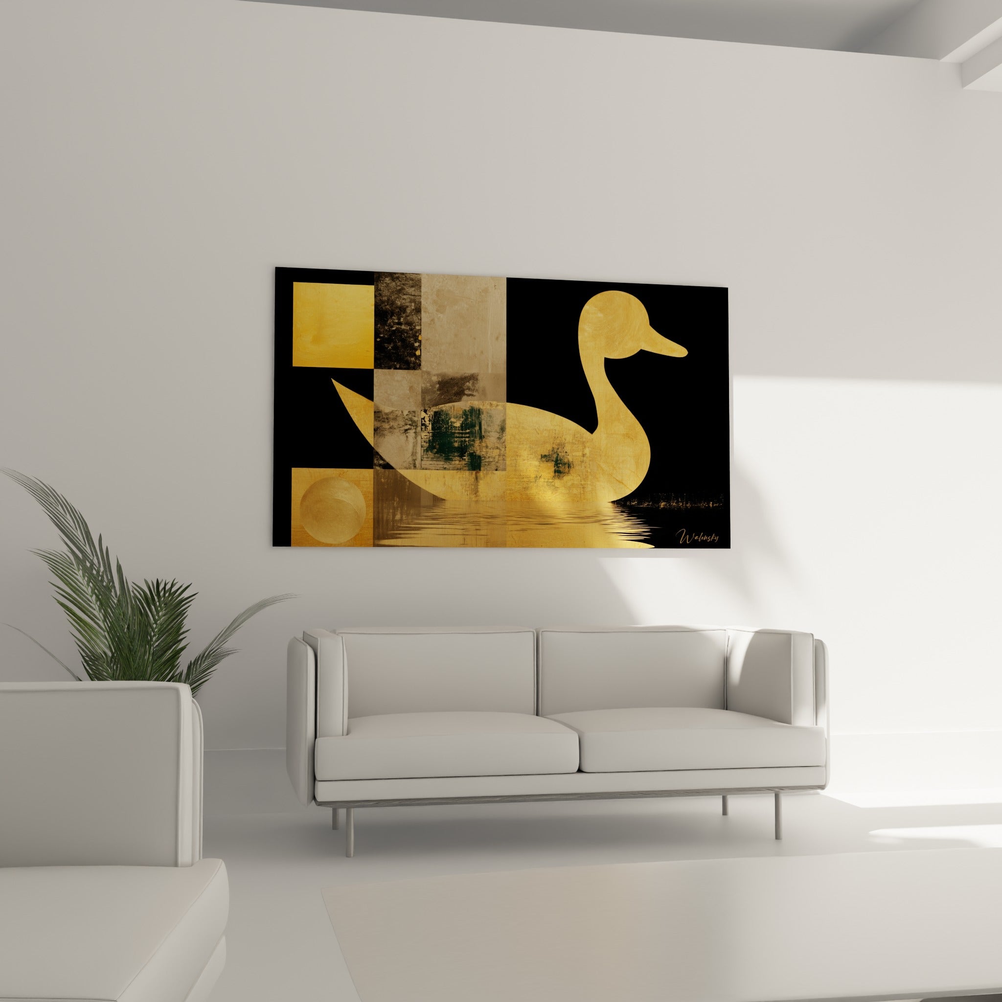 Oiseau doré aux motifs géométriques anthracite, suspendu au-dessus d'un canapé dans un salon lumineux