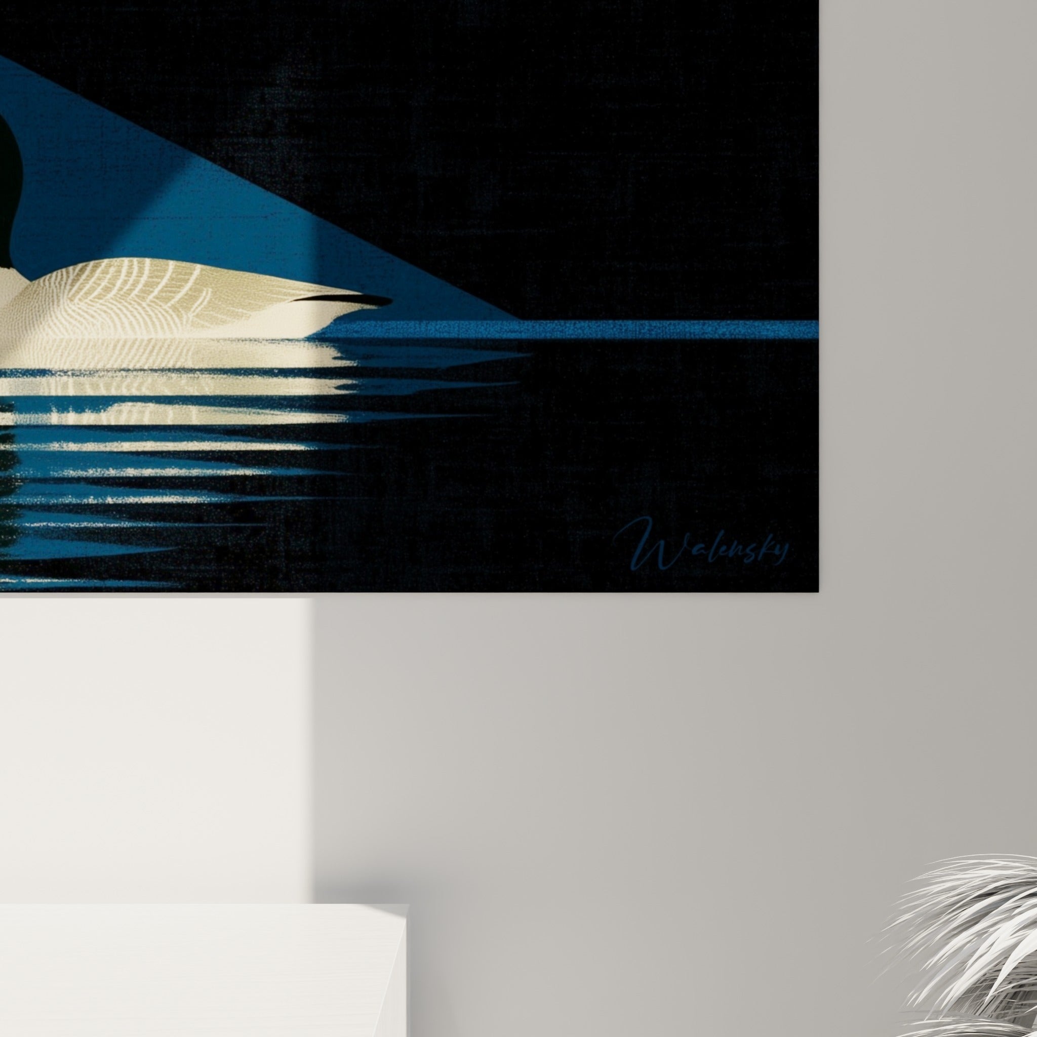 Détail de la toile montrant la texture tissée des bandes ocre et bleu marine autour de la bernache