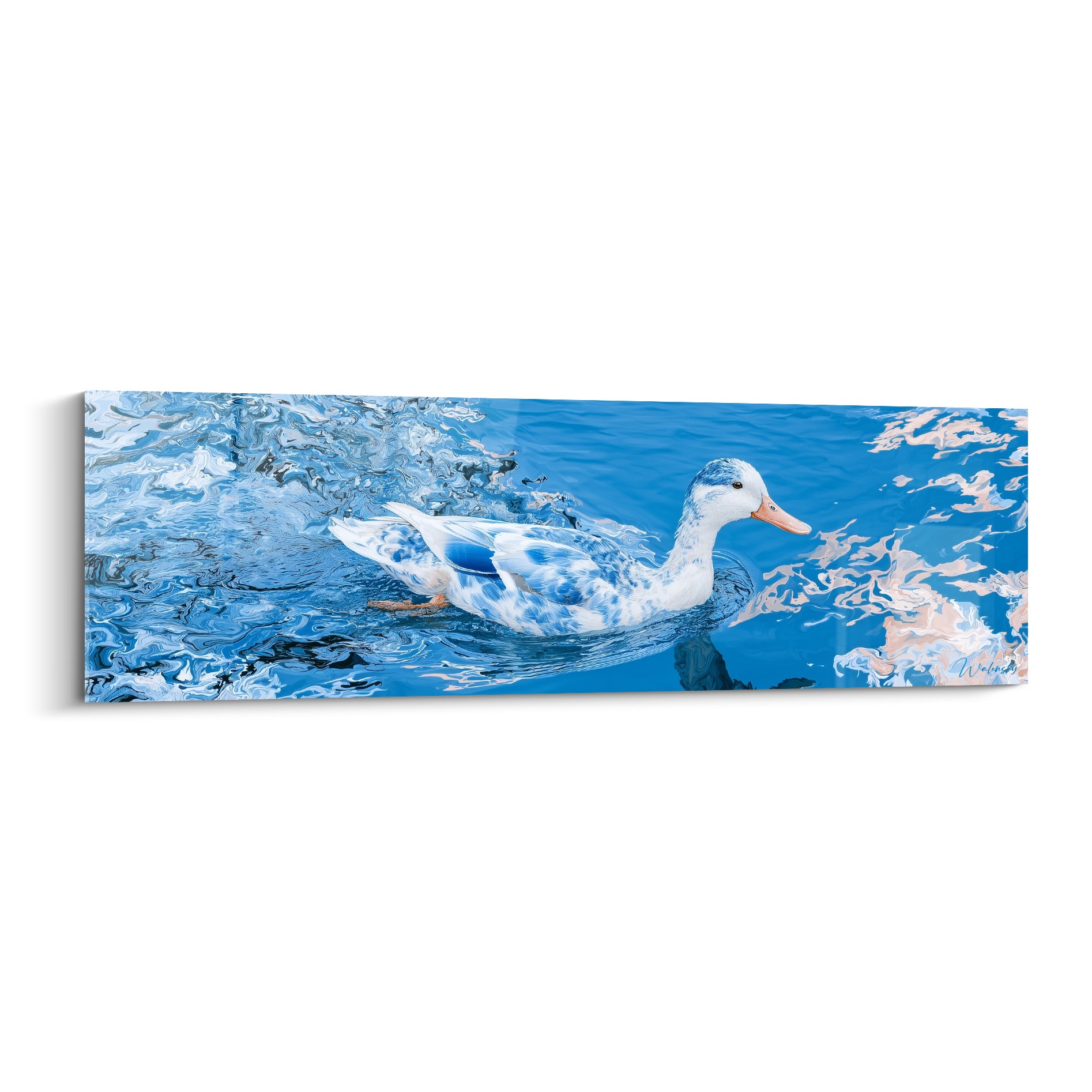 Canard blanc aux plumes bleu marine glissant sur une eau ondulante et scintillante