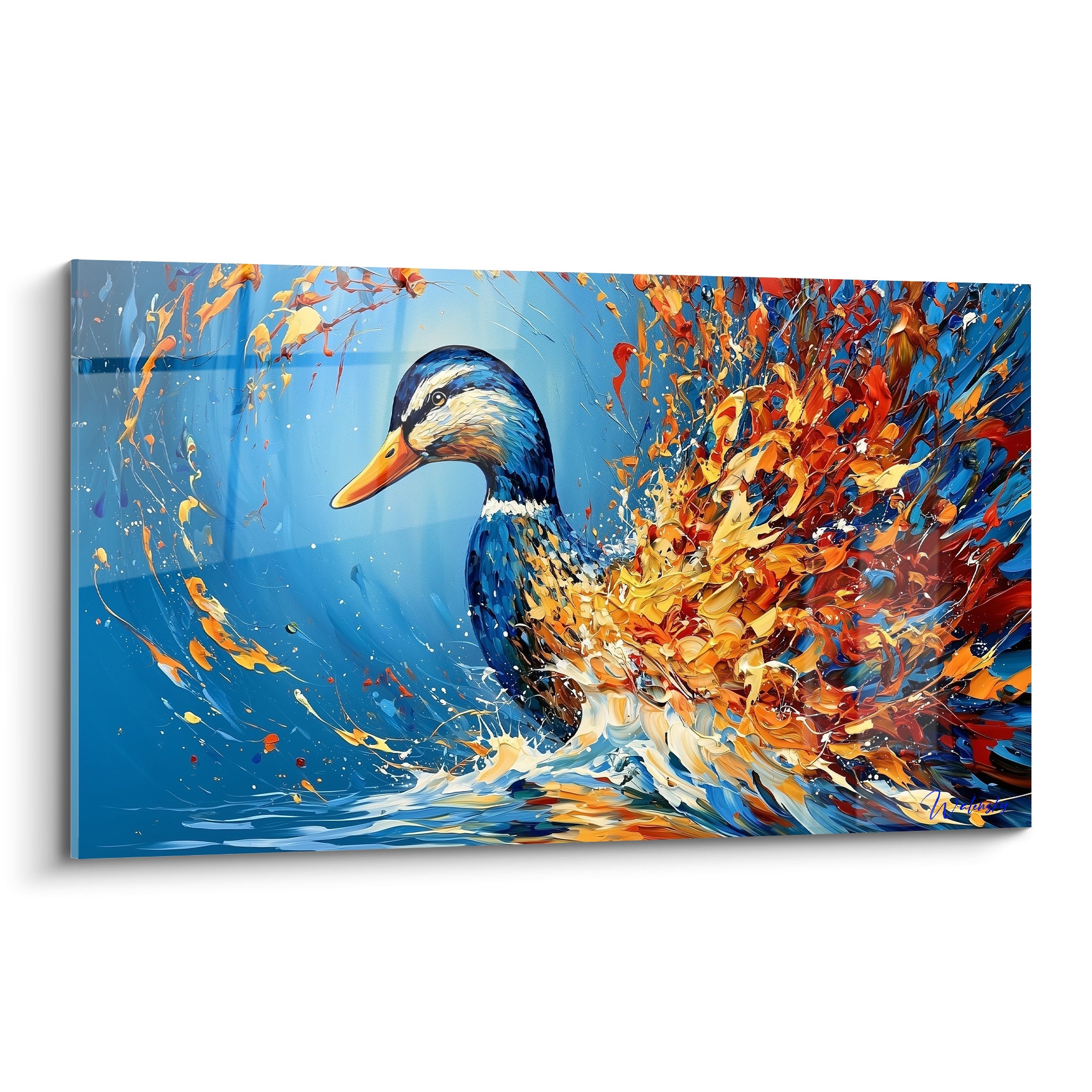 Canard bleu marine au plumage explosif orangé et terracotta sur fond bleu clair