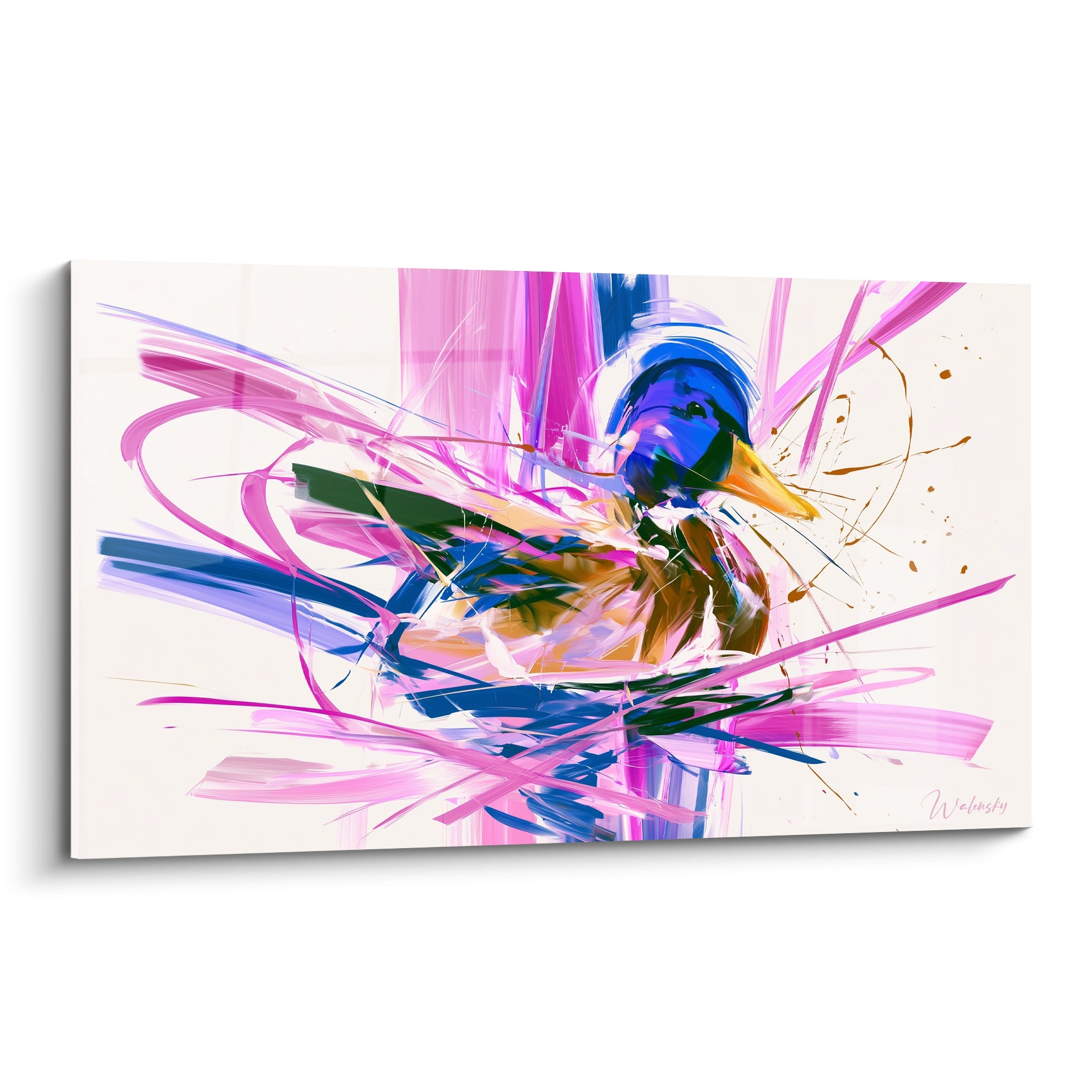 Canard colvert à tête bleu marine émergeant de traits fuchsia et dorés sur fond ivoire