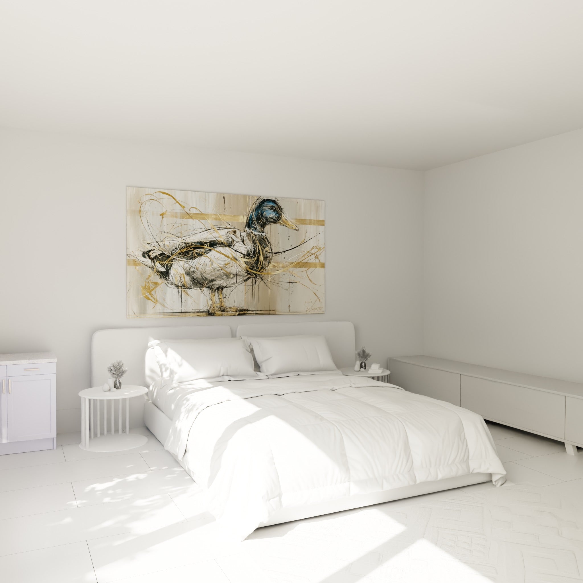Colvert graphique bleu nuit et doré posé au-dessus d'un lit dans une chambre claire