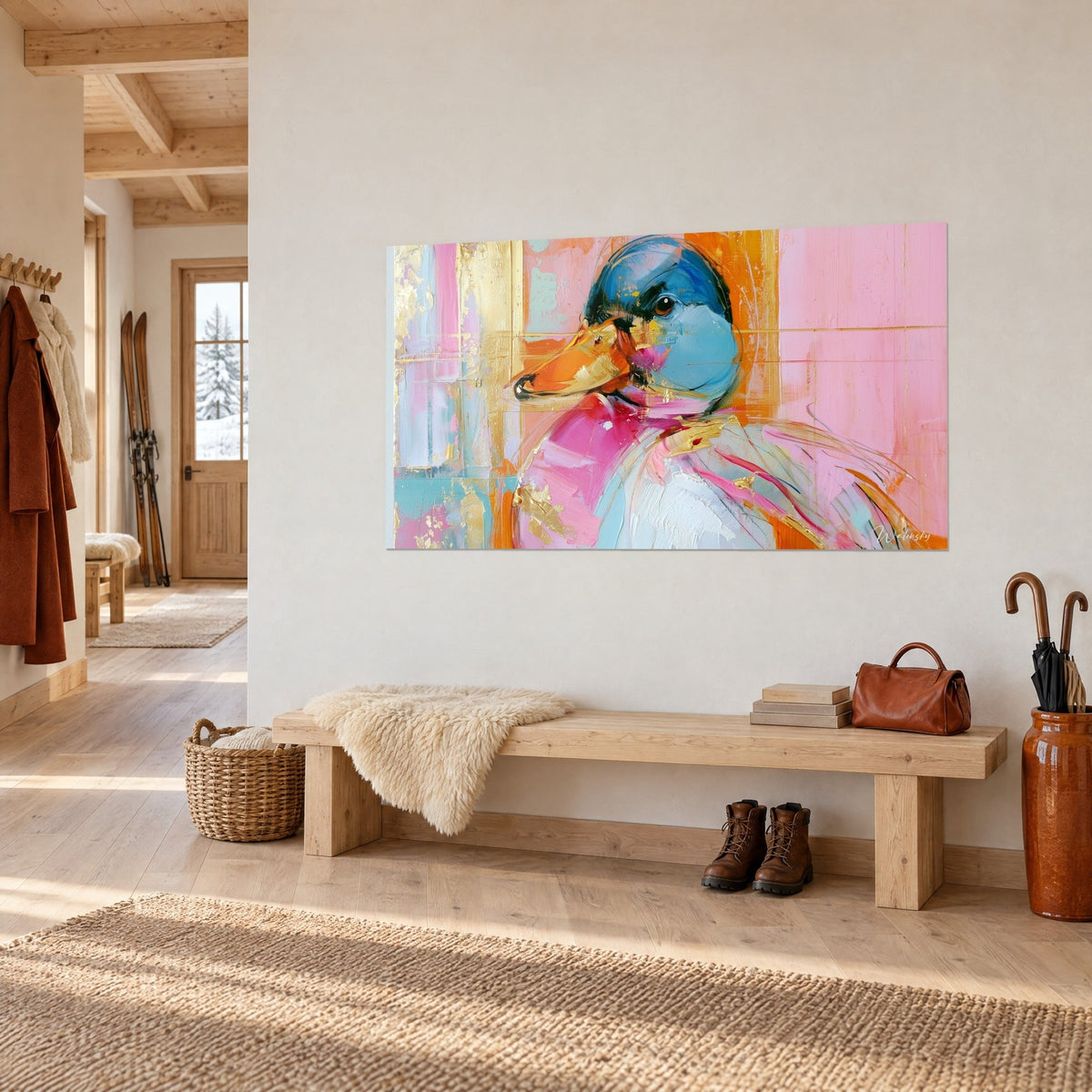 Quadro ritratto di germano reale con guance azzurro cielo e becco arancio, pennellate dorate a spatola, su parete bianca, vista di tre quarti