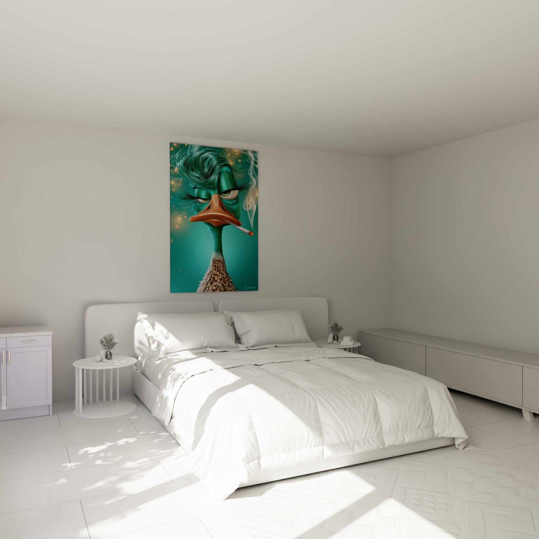 Volatile turquoise à l'expression désabusée accroché au-dessus d'un lit dans une chambre claire