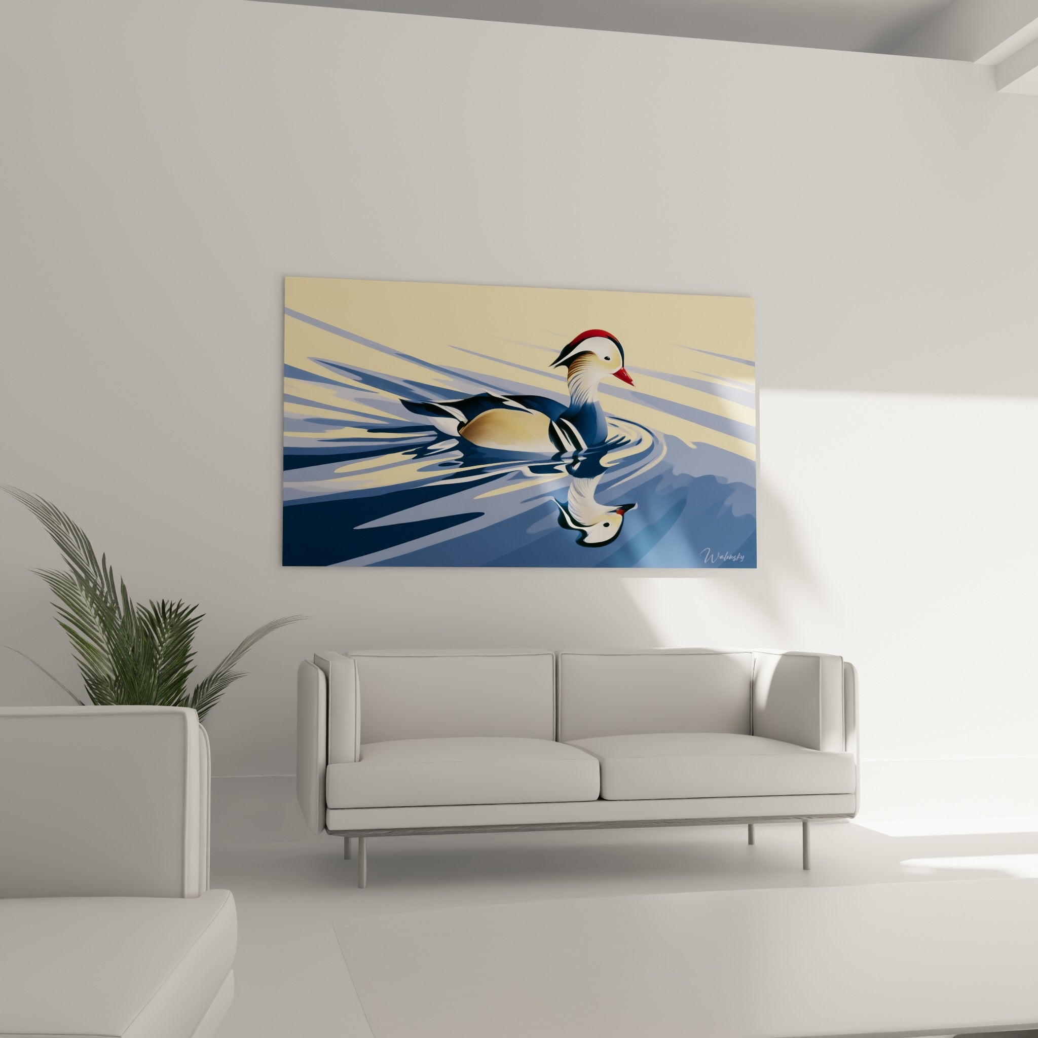 Oiseau aquatique ocre et bleu marine, bec rouge vif, disposé au-dessus d'un canapé dans un salon lumineux.