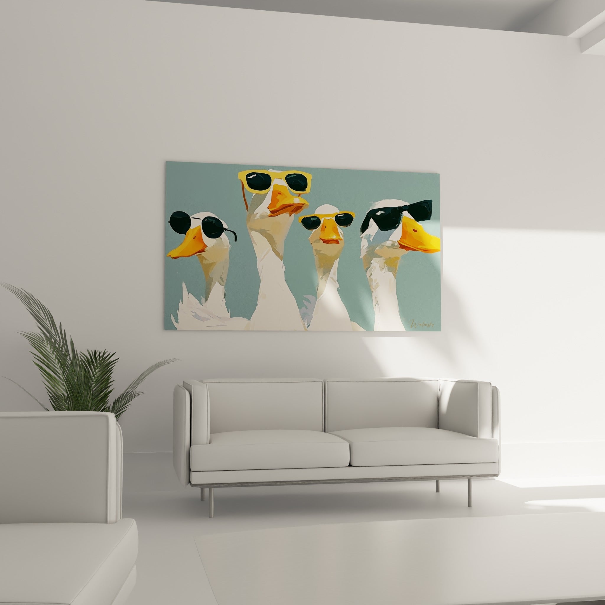 Volatiles blancs aux montures jaunes et noires, au-dessus d'un canapé dans un salon lumineux
