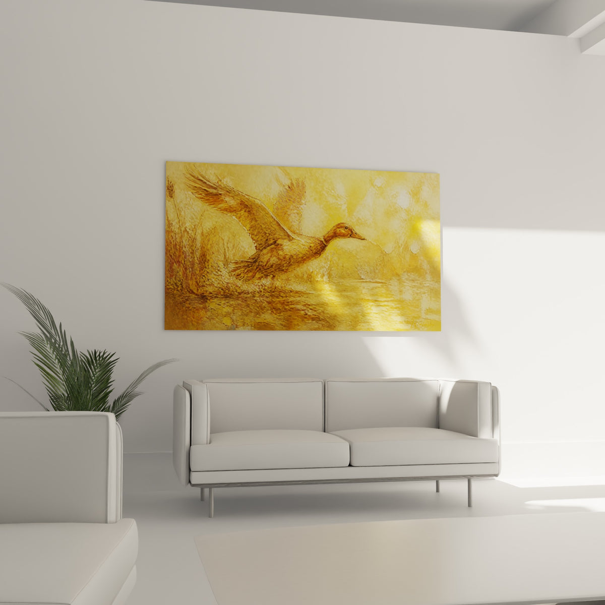 Silhouette du canard brun et ocre en plein mouvement, au-dessus d'un canapé dans un salon lumineux