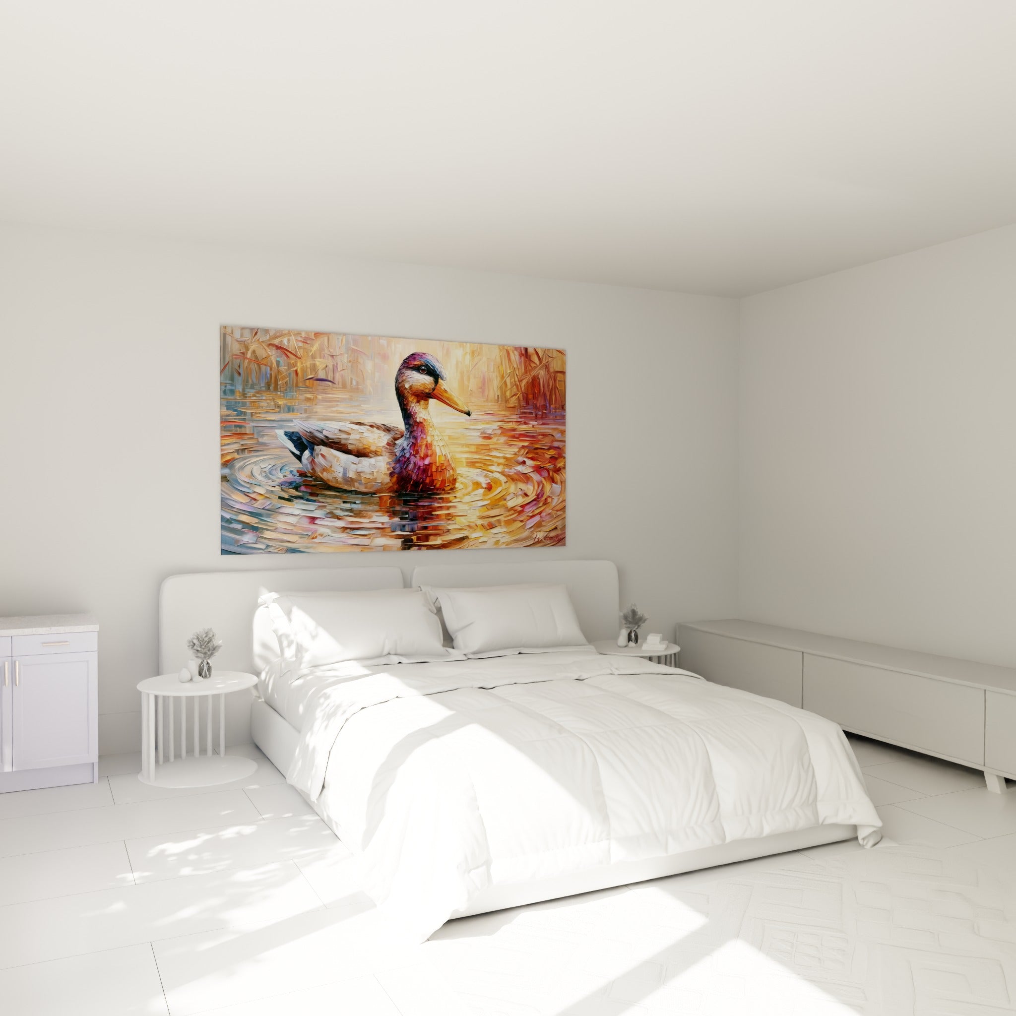 Canard ocre et violine glissant sur l'eau, au-dessus d'un lit dans une chambre claire