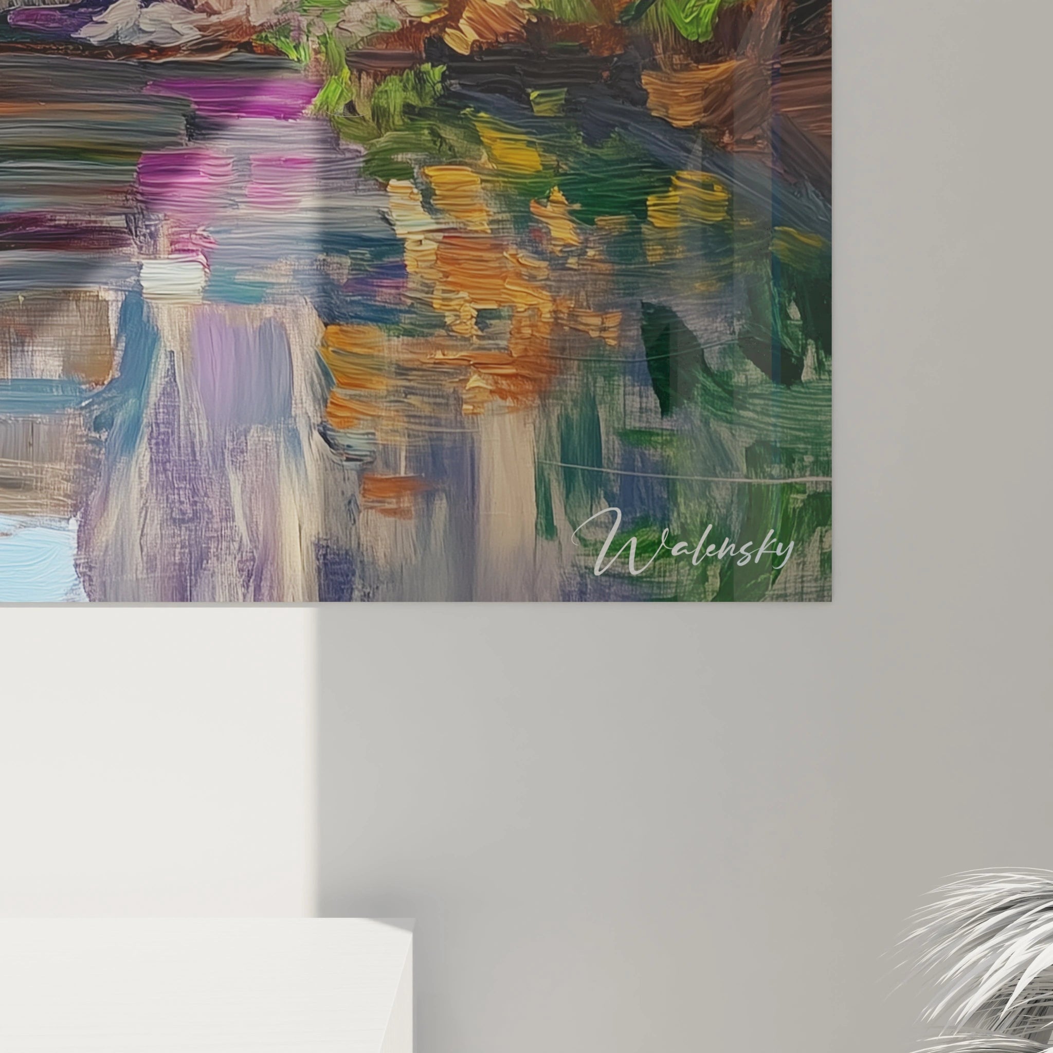 Tableau de paysage naturel figurant des parois rocheuses ocre et beige formant un canyon, avec des reflets parfaits dans l'eau calme centrale, agrémenté d'arbres aux couleurs automnales jaunes et oranges, peint avec des touches épaisses et expressives.
